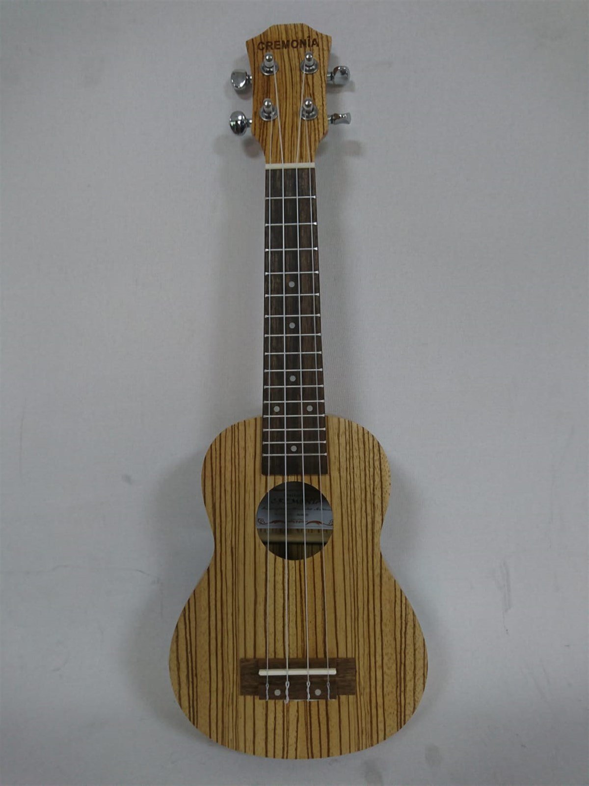 UKULELE 21