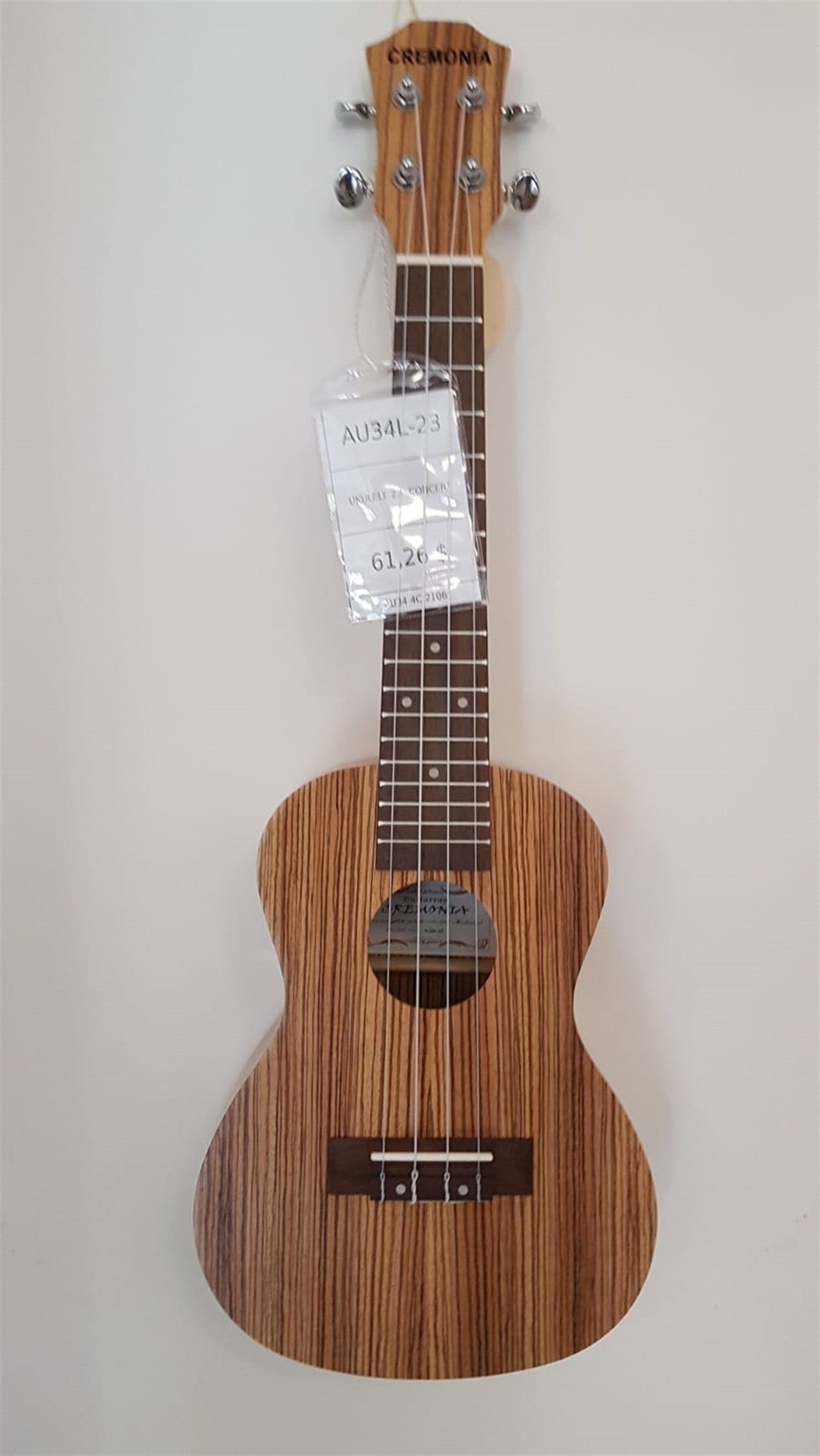 UKULELE 23