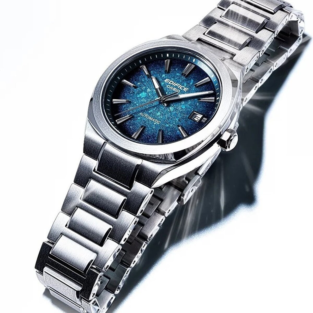 Casio EFK-200D-2ADR Erkek Kol Saati