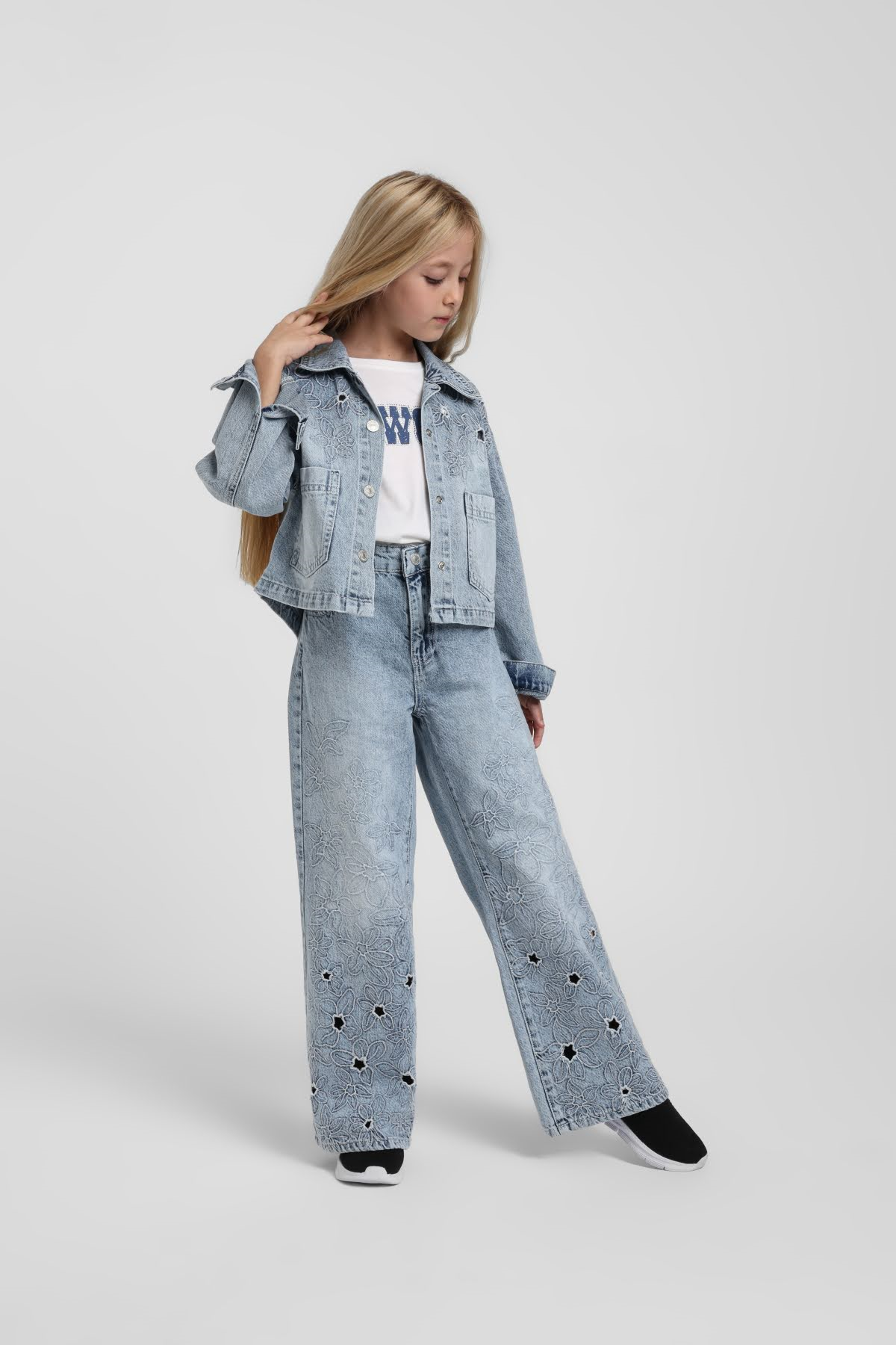 Çiçek İşlemeli Kız Kot Pantolon - Mavi