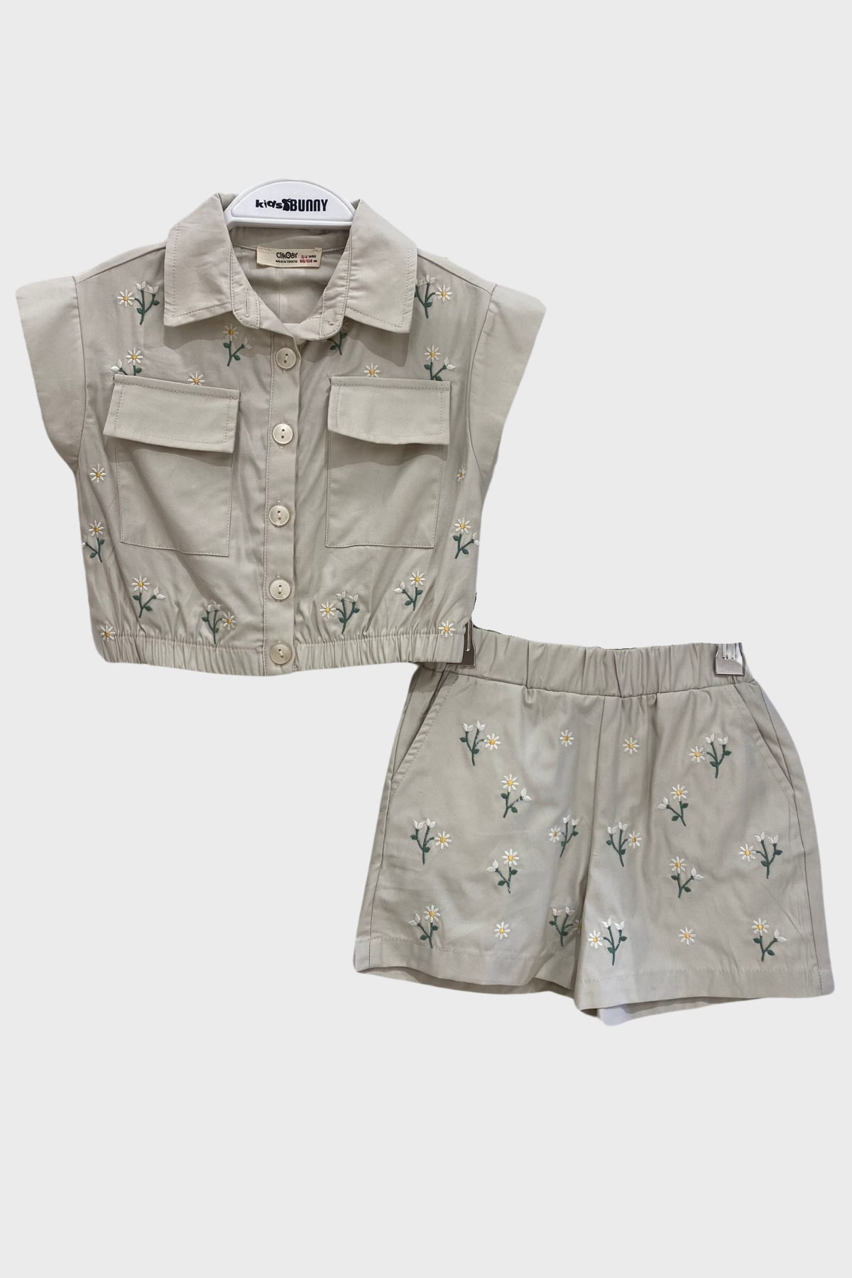 ÇİCEK DESENLİ ŞORTLU TAKIM