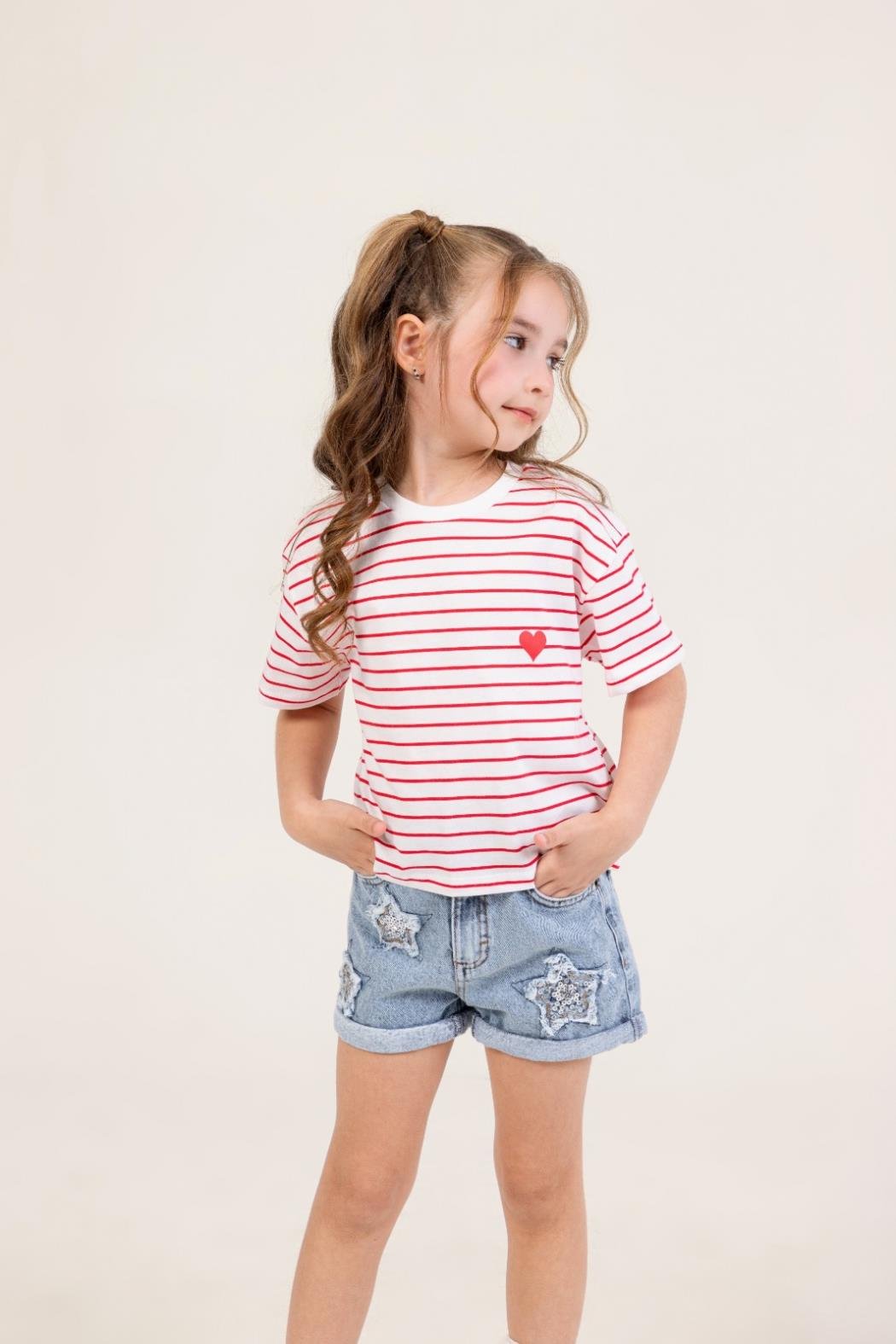 Çizgili Kalpli Tişört - Kırmızı