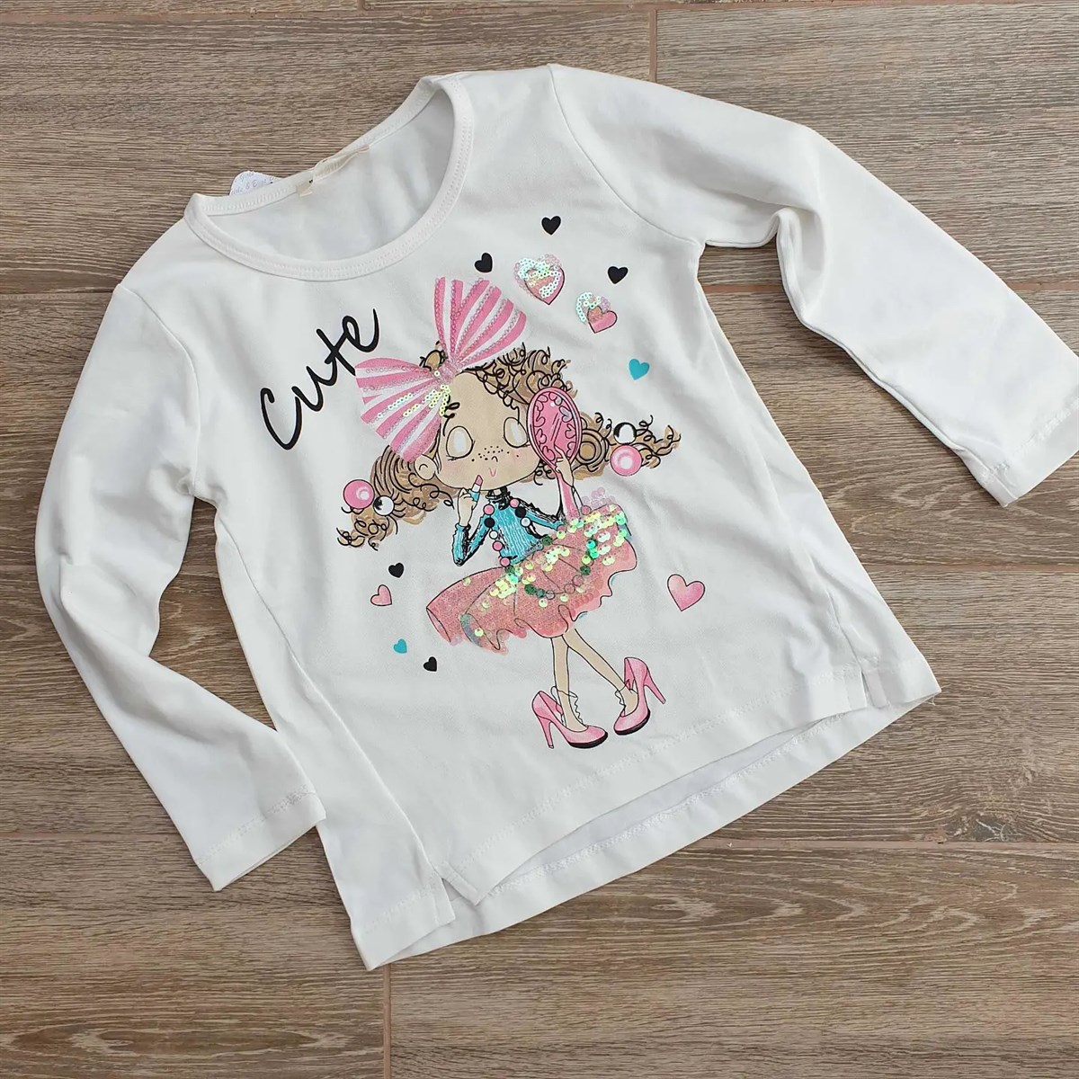 CUTE KIZ BADİ