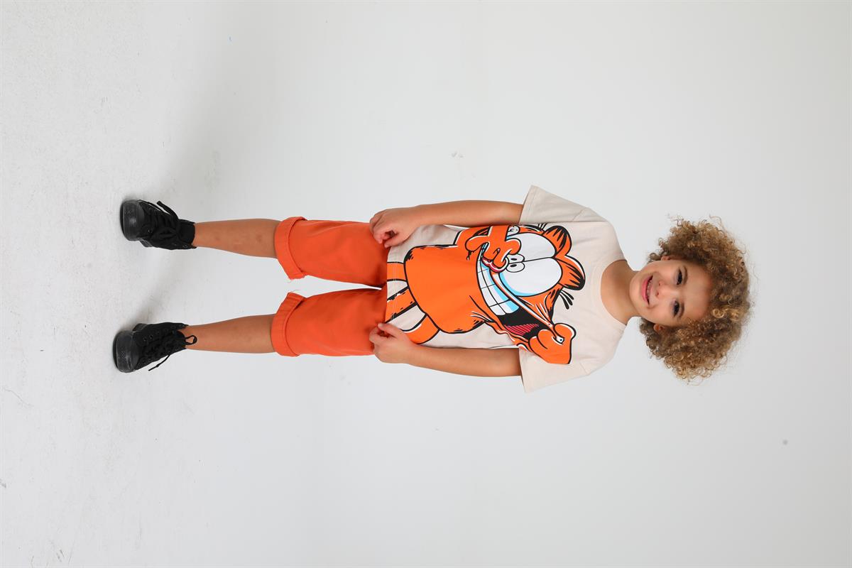 GARFİELD BASKILI T-SHIRT