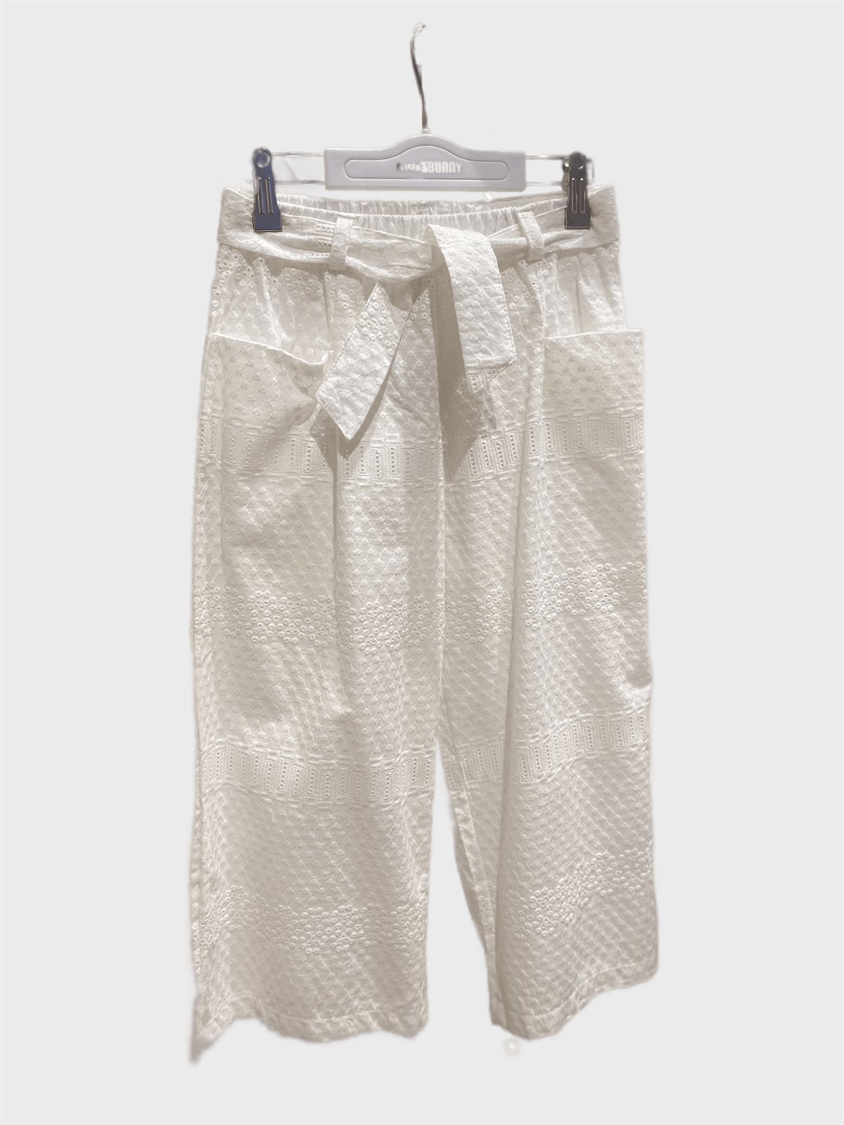 İŞLEMELİ GARSON BOY PANTALON