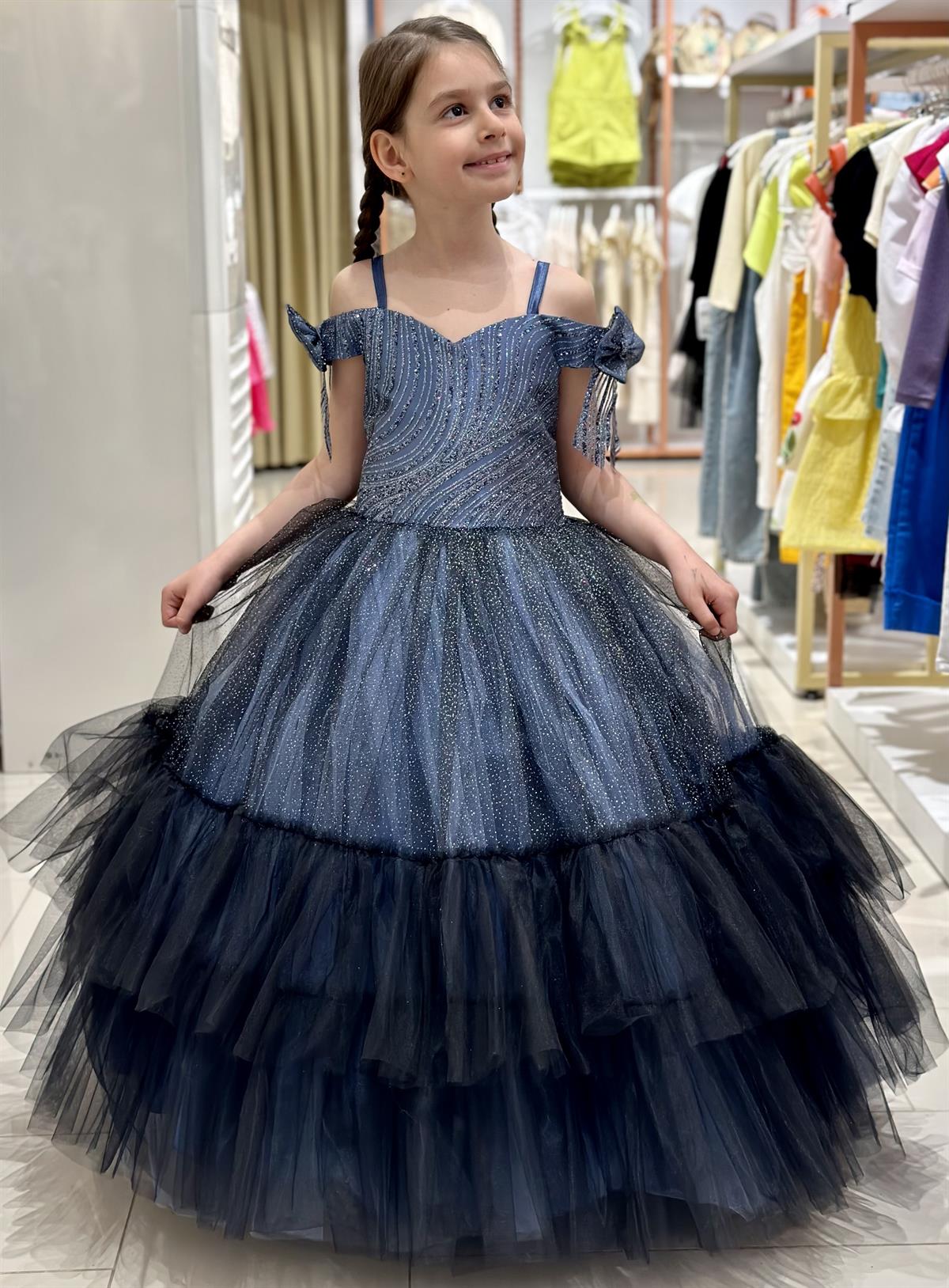 KOLLARI FİYONKLU TÜLLÜ ABİYE