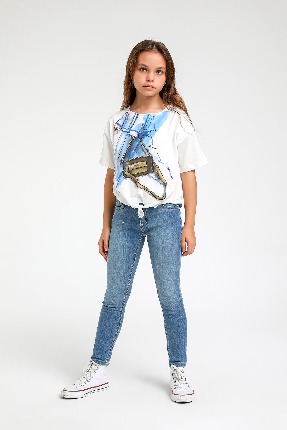 MAVİ DETAYLI ÖNDEN BAĞLAMALI T-SHIRT