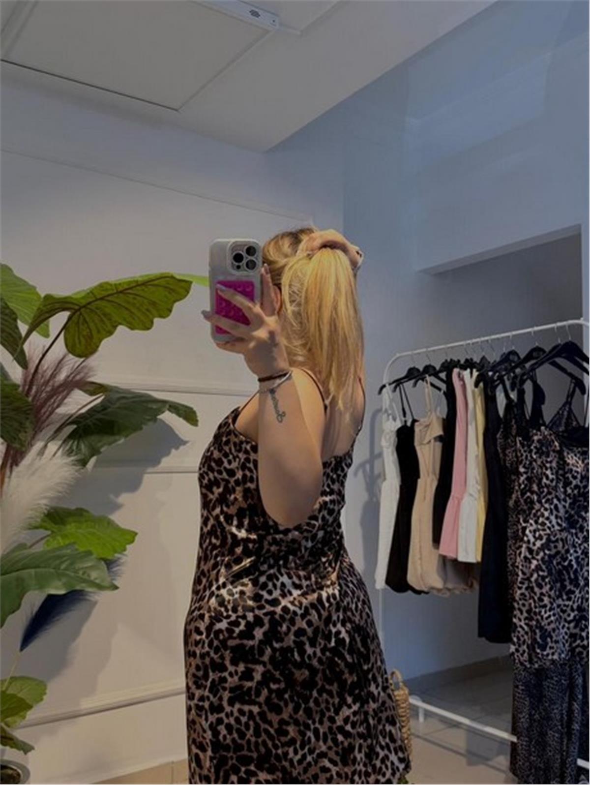 Askılı Leopar Desenli Mini Elbise
