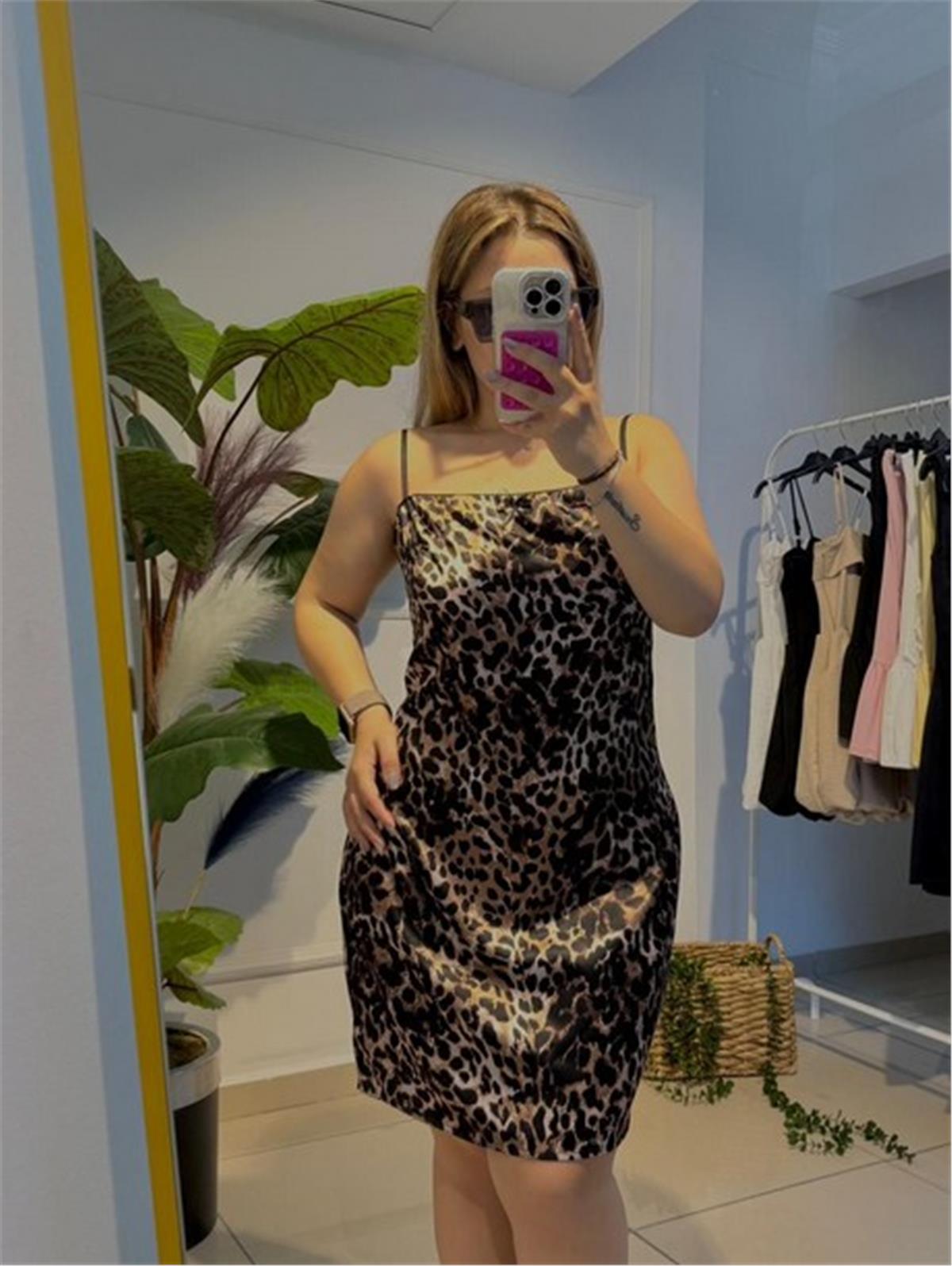 Askılı Leopar Desenli Mini Elbise