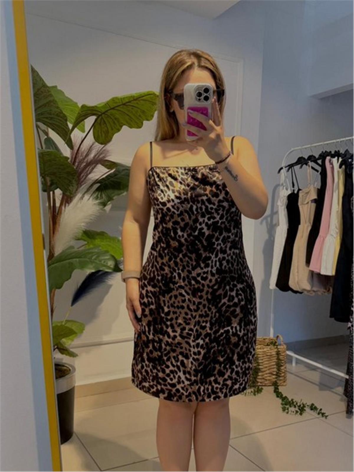 Askılı Leopar Desenli Mini Elbise