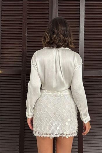 Pul Detaylı Beyaz Mini Etek