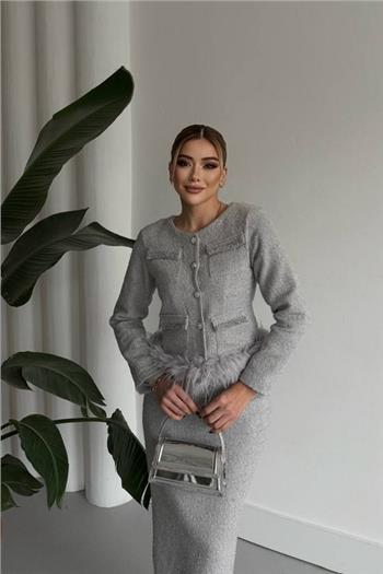 Tüy Detaylı Gri İkili Etek Ceket Takım