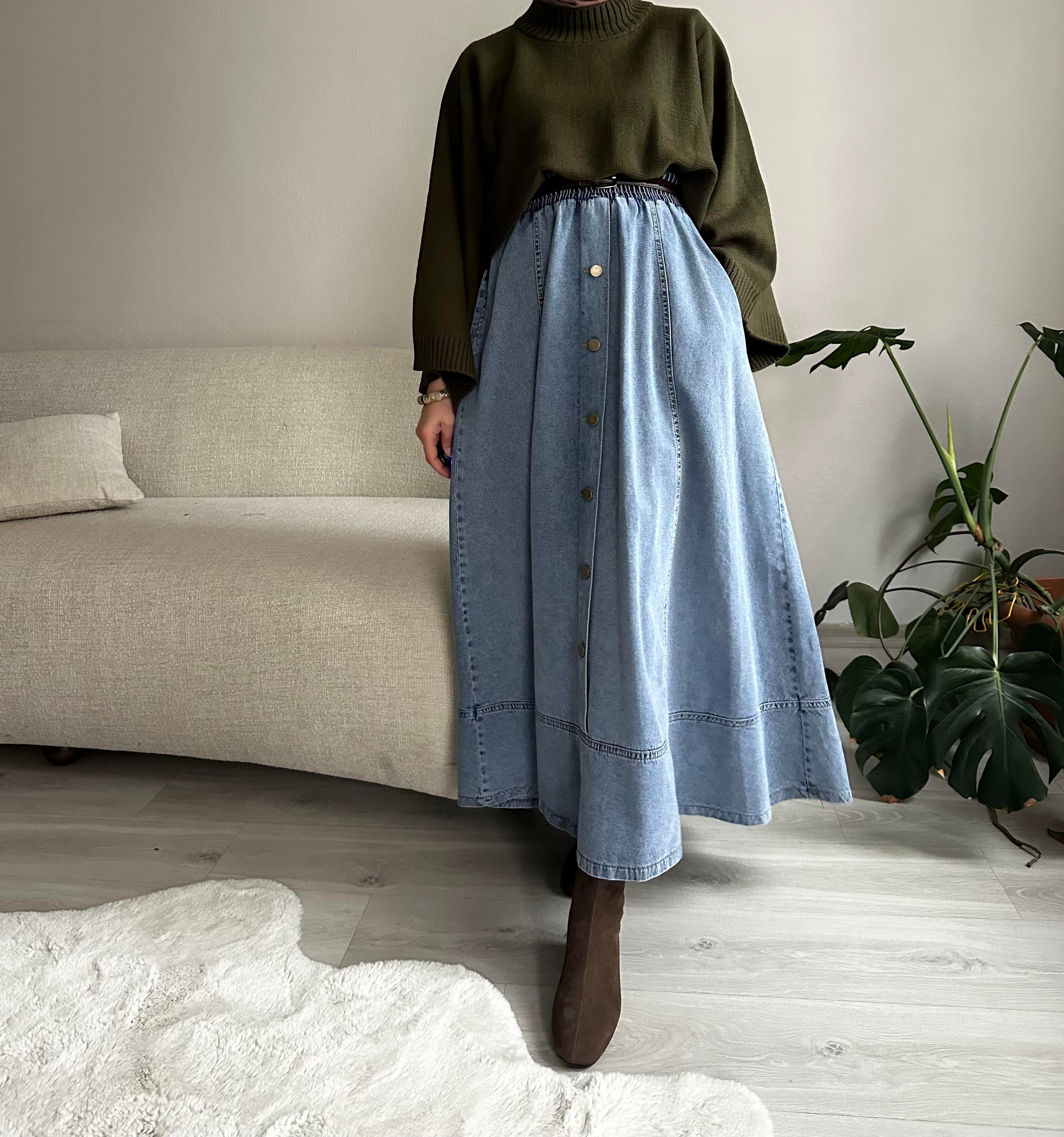 Açık Mavi Düğmeli Kot Kloş Etek