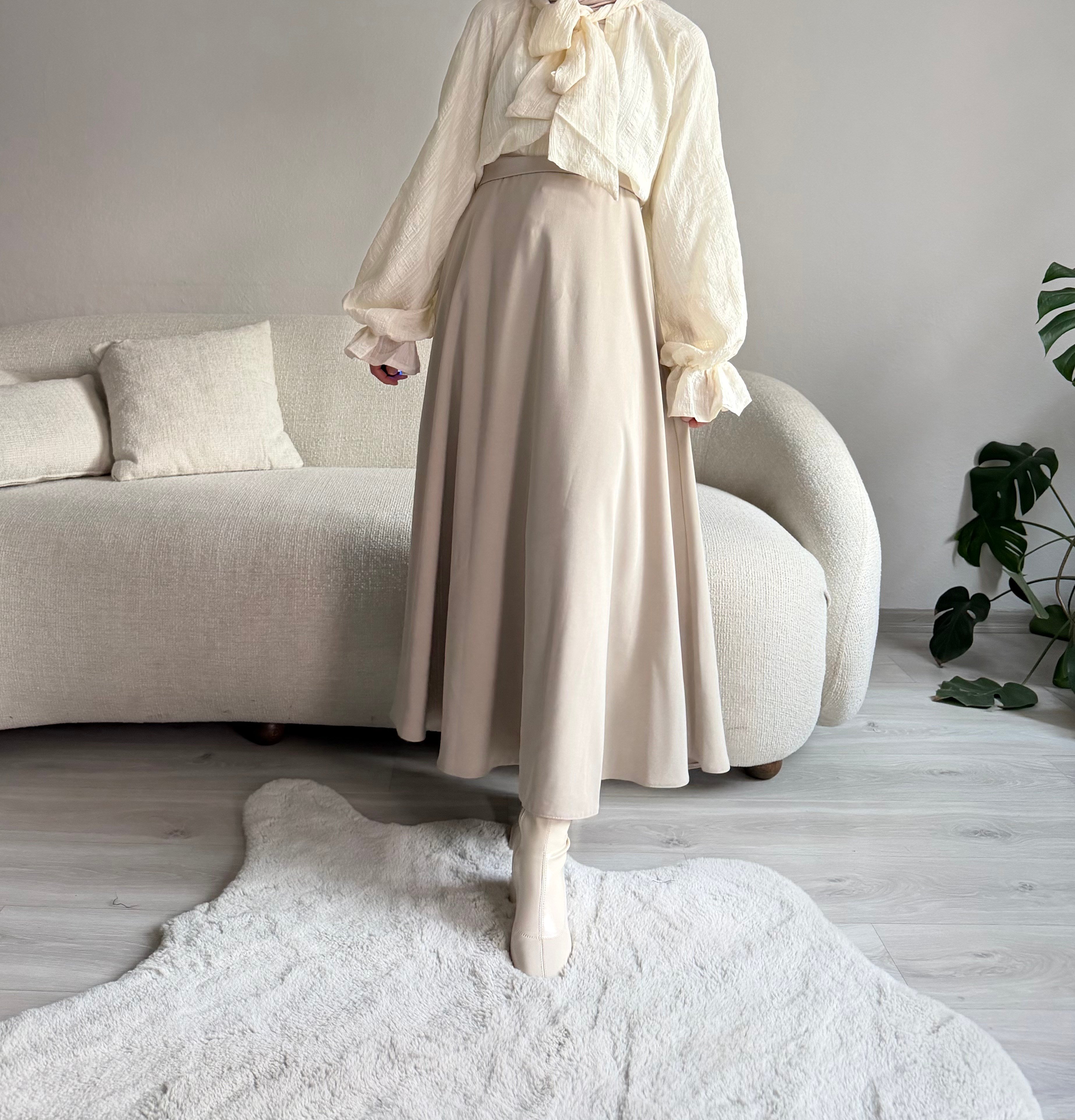 Bej İthal Krep Uzun Kloş Etek