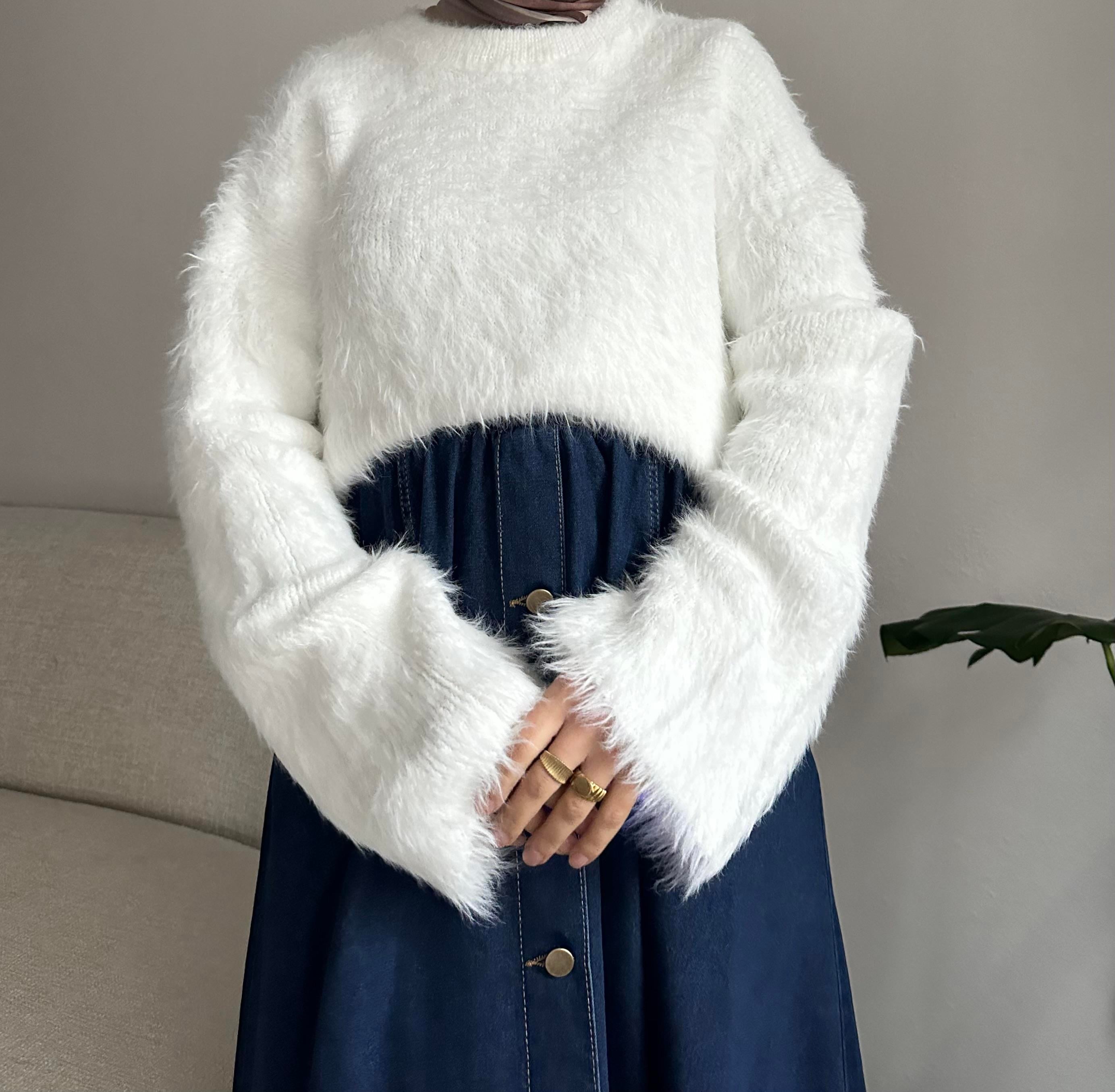 Beyaz Saçaklı Kazak