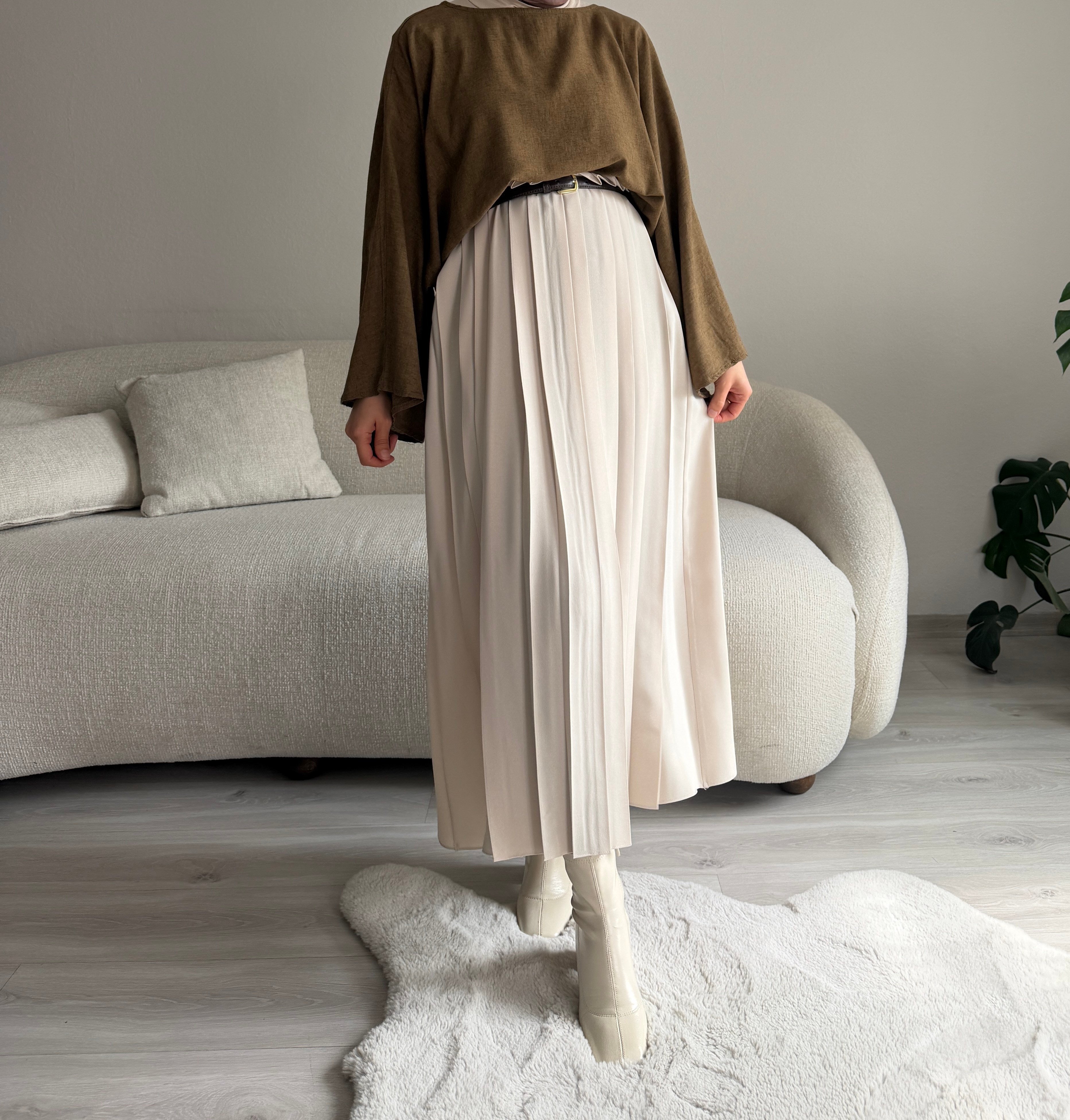 Ekru Pileli Krep Etek