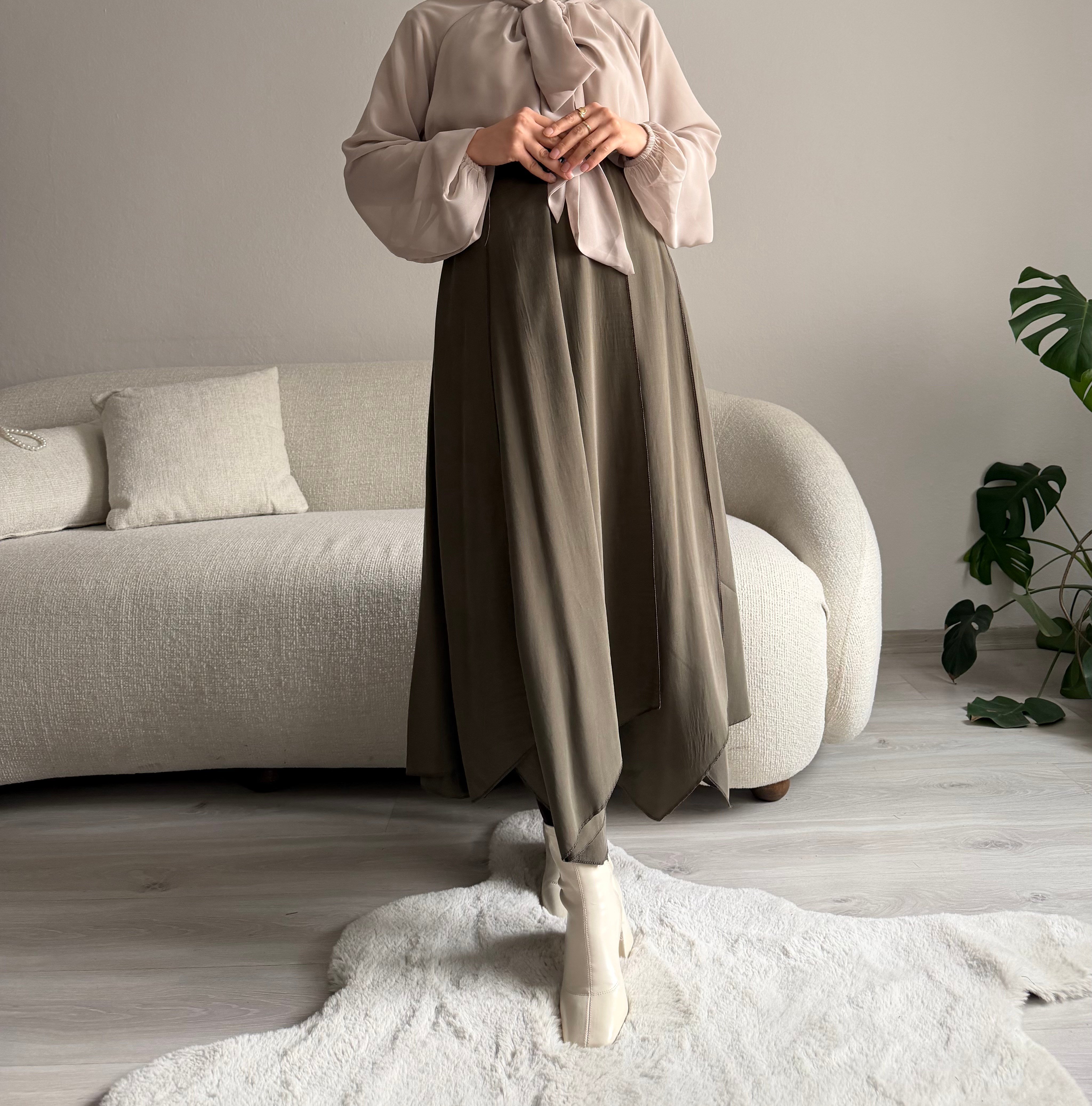 Haki Çok Parçalı Etek