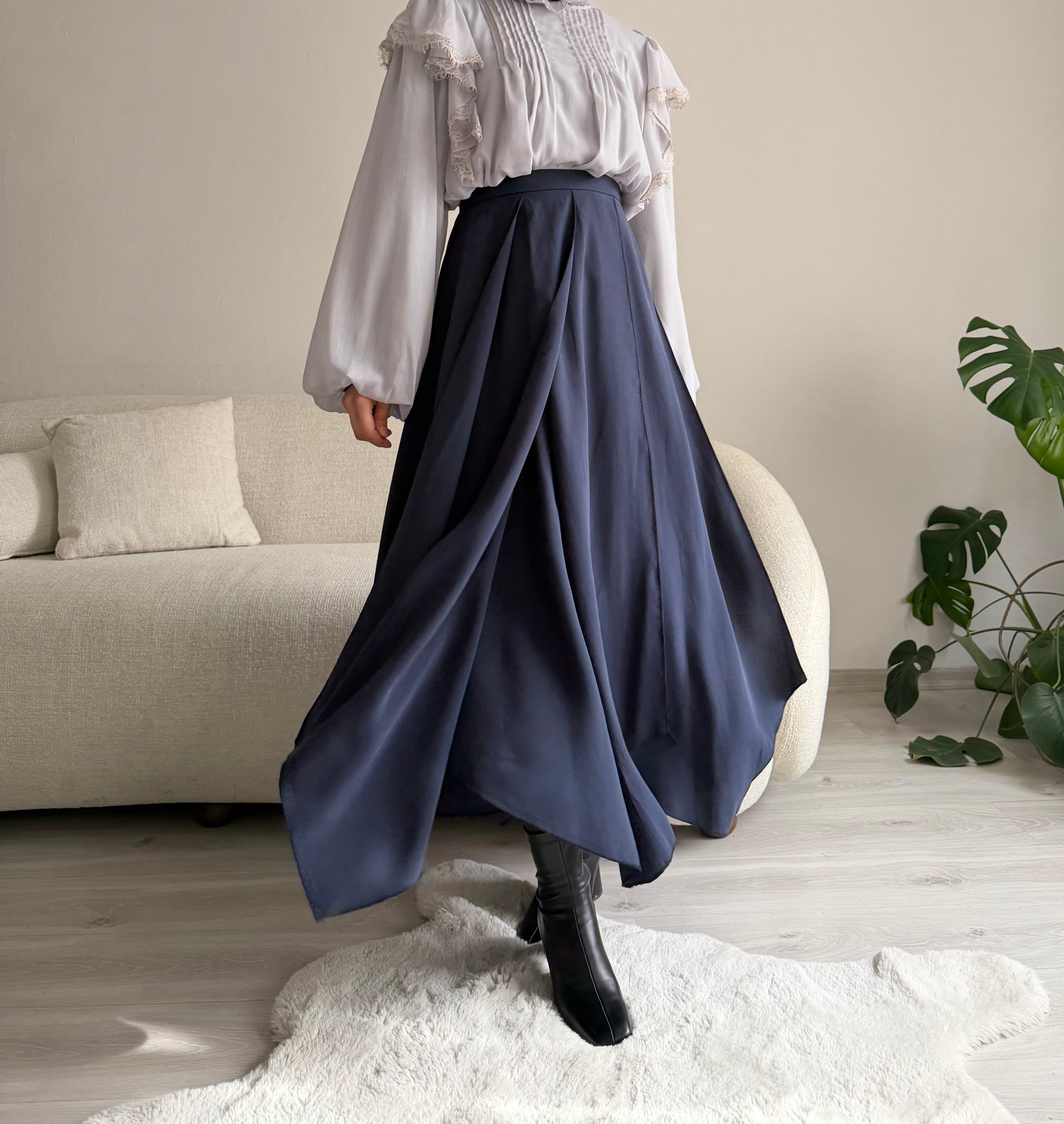 Lacivert Çok Parçalı Etek