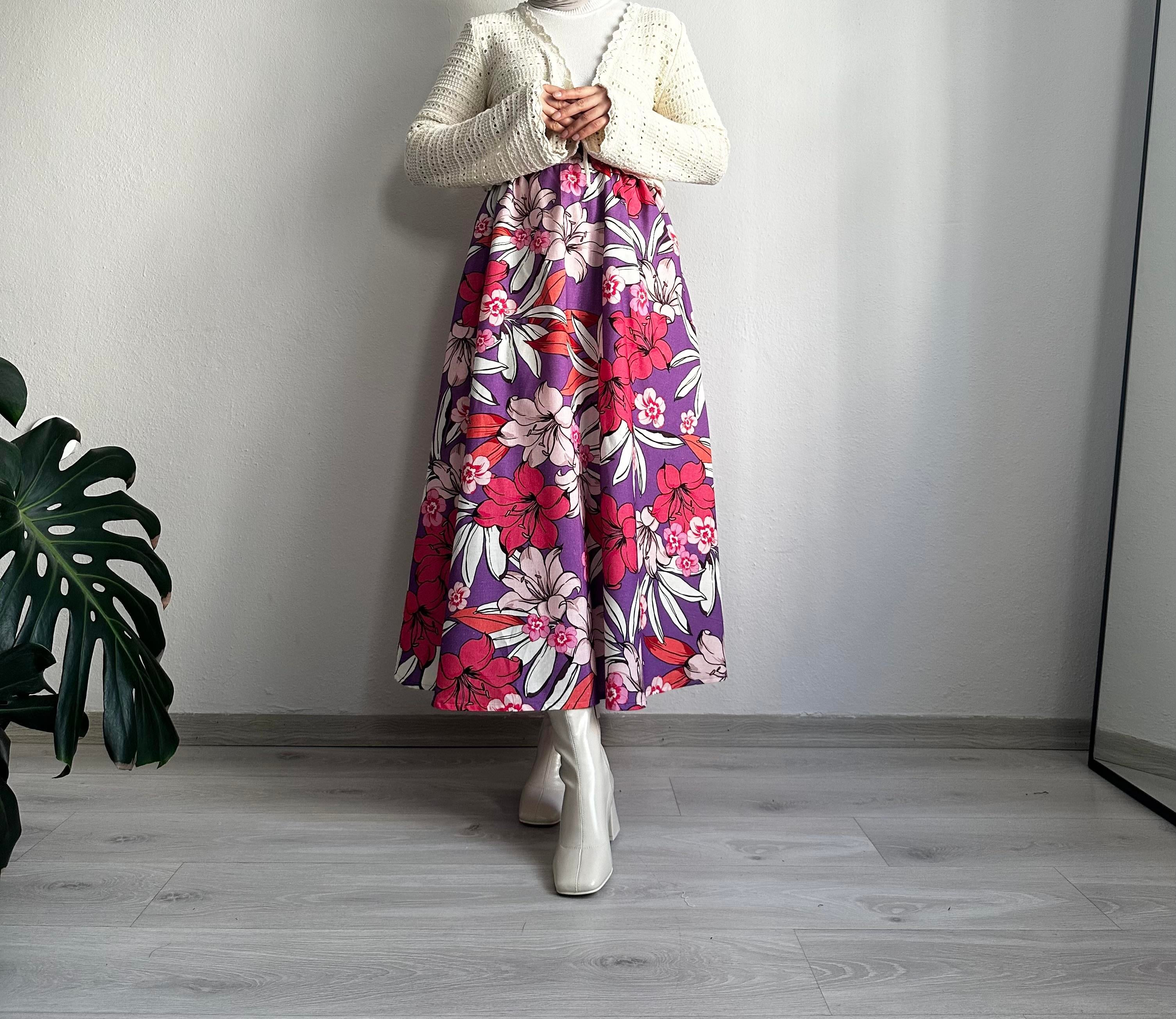 Pembe İri Çiçekli Cepli Kloş Etek