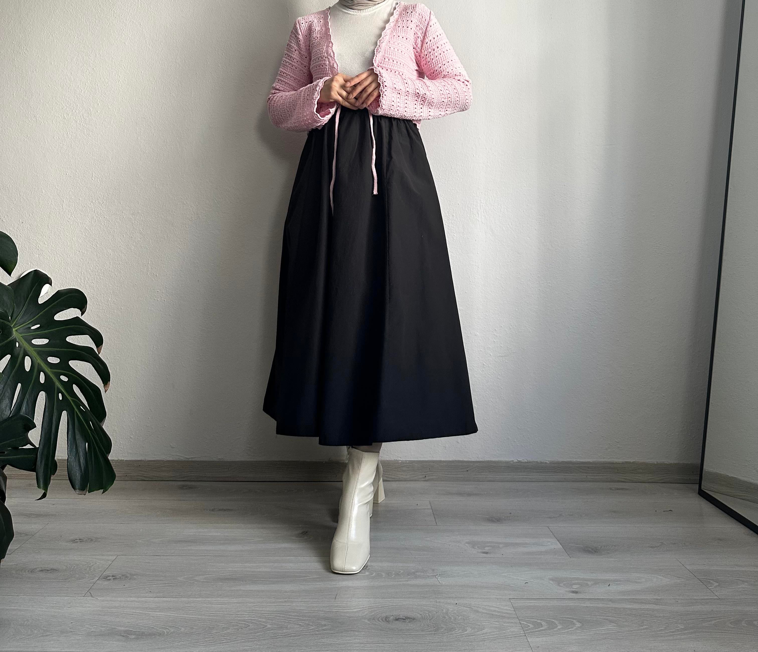 Siyah Beli Lastikli Kloş Etek