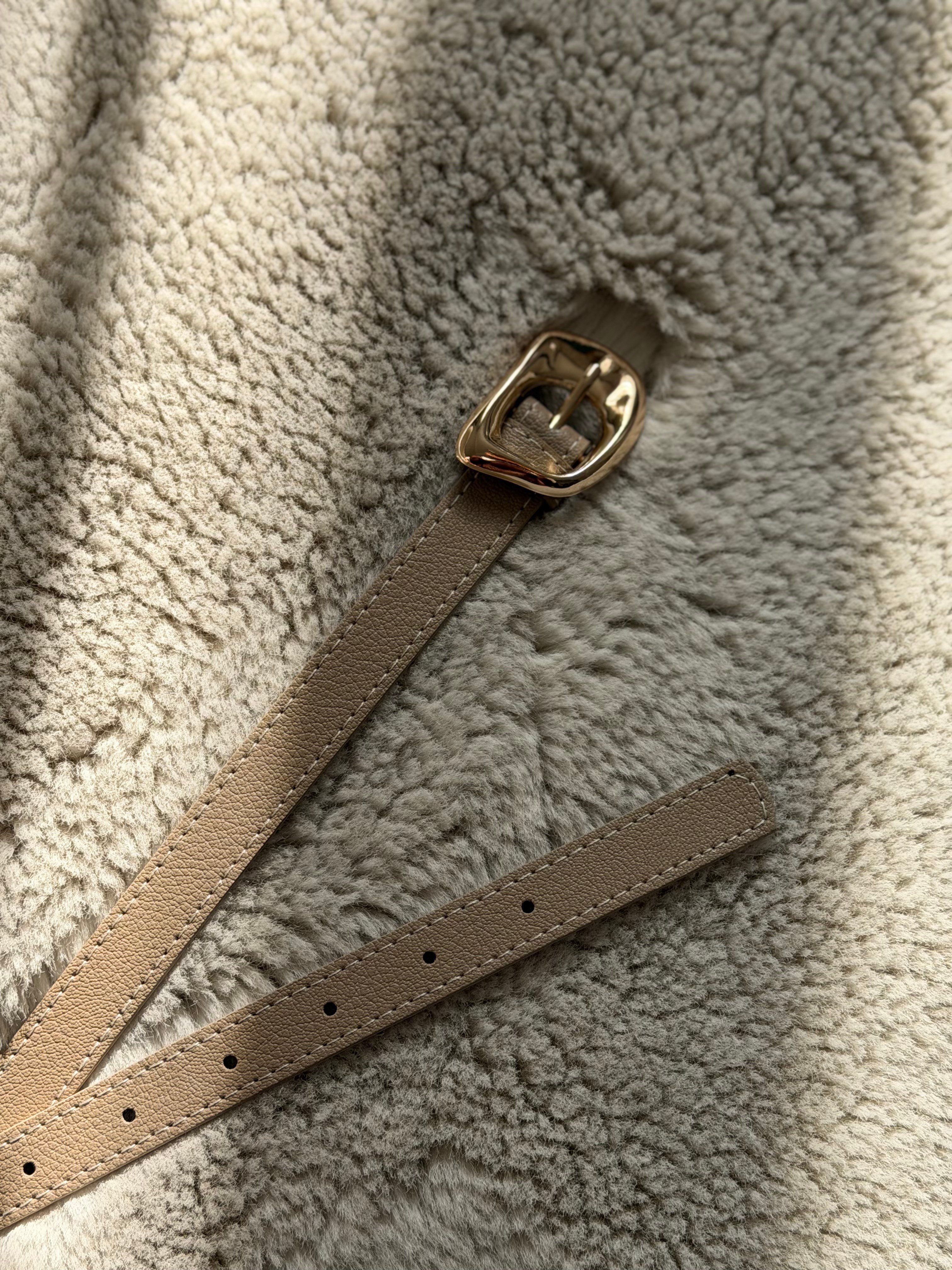 Siyah İnce Gold Tokalı Kemer