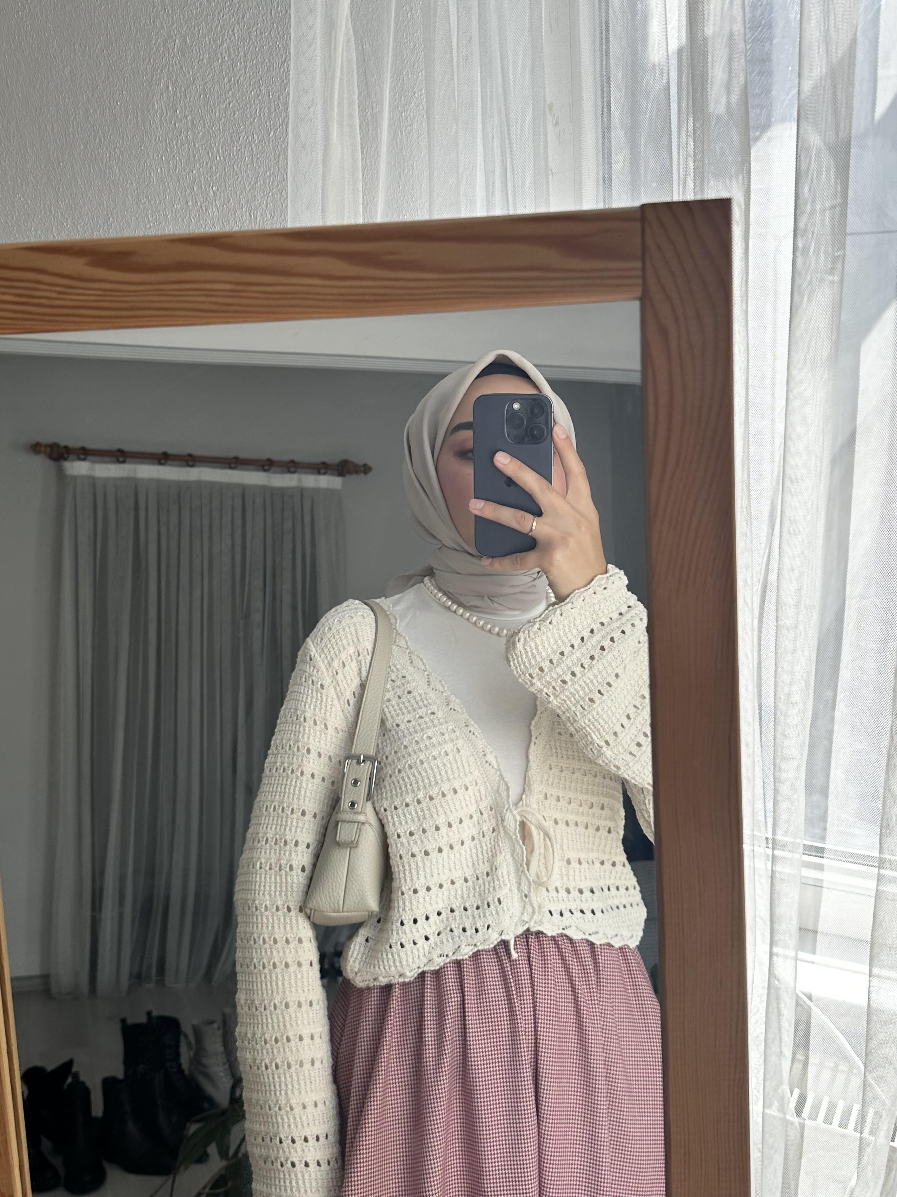 Bej Ajurlu Bağlamalı Crop Hırka