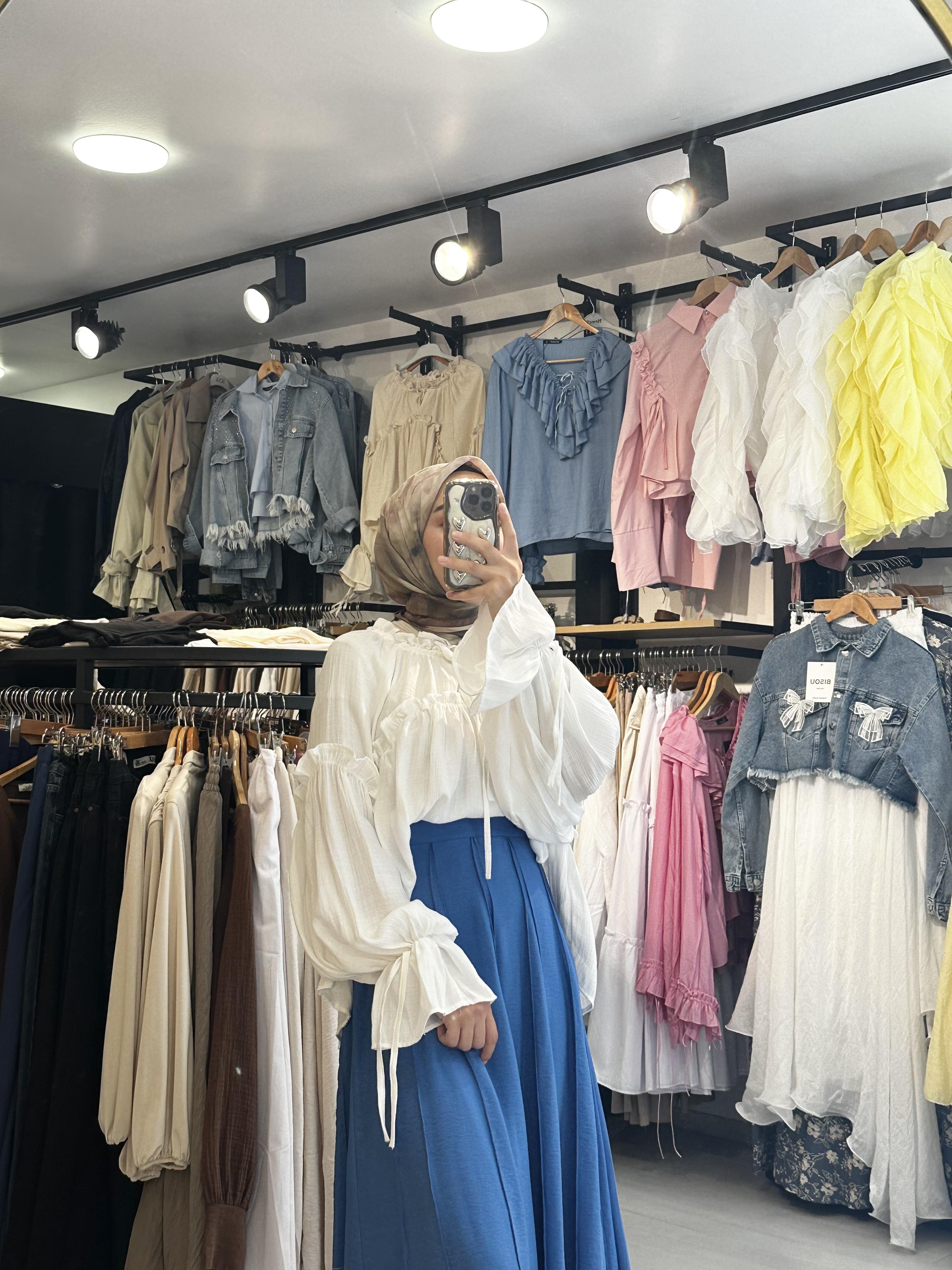 Beyaz Büzgülü Balon Kol Bluz