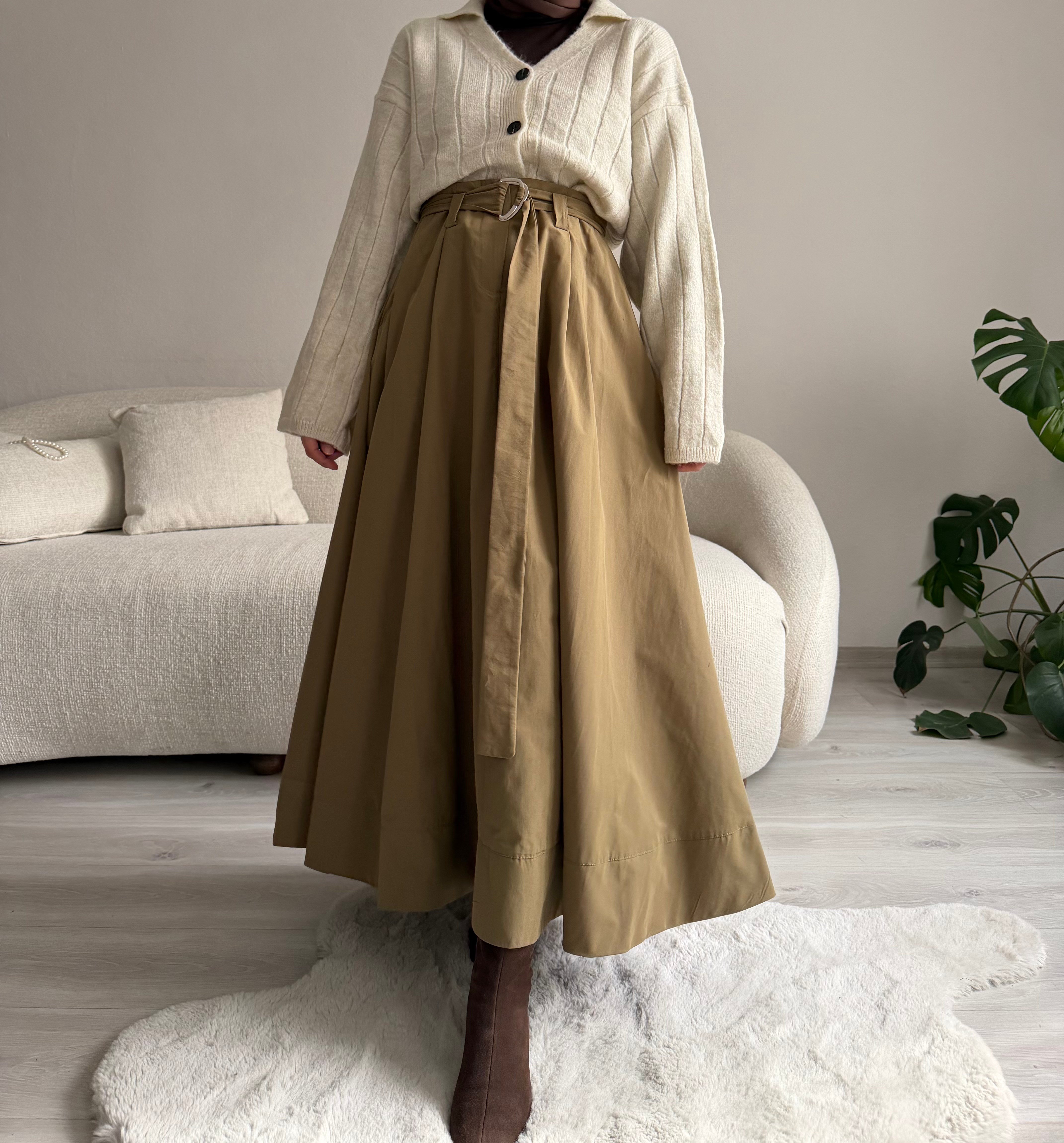 Çağla Kuşaklı Kloş Etek