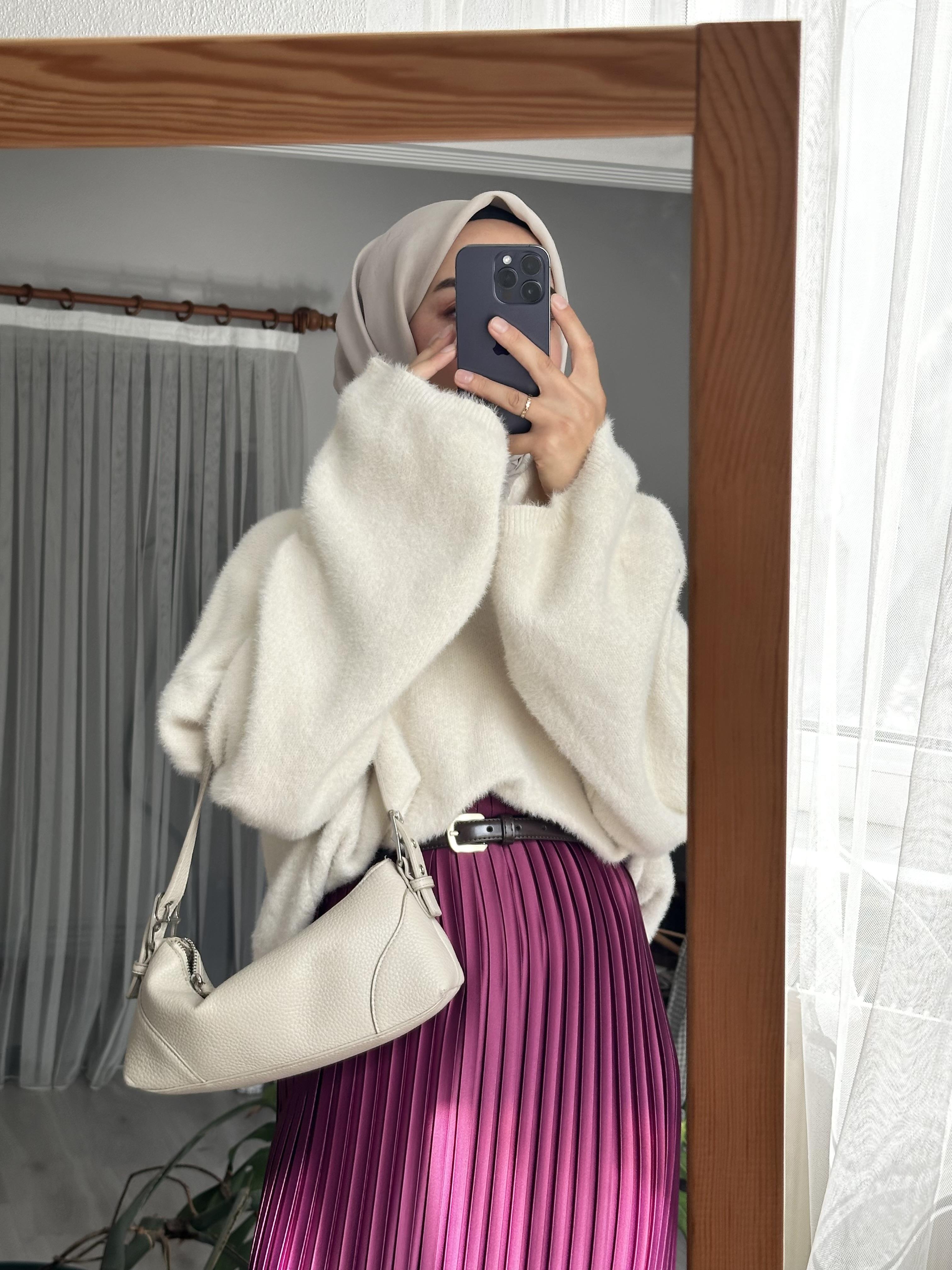 Ekru Peluş Oversize Kazak