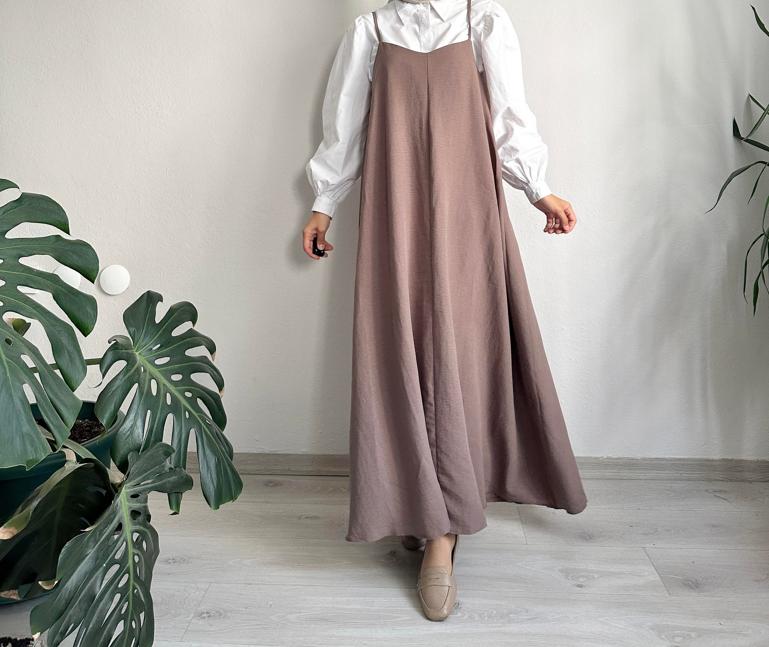 Kahverengi Askılı Elbise