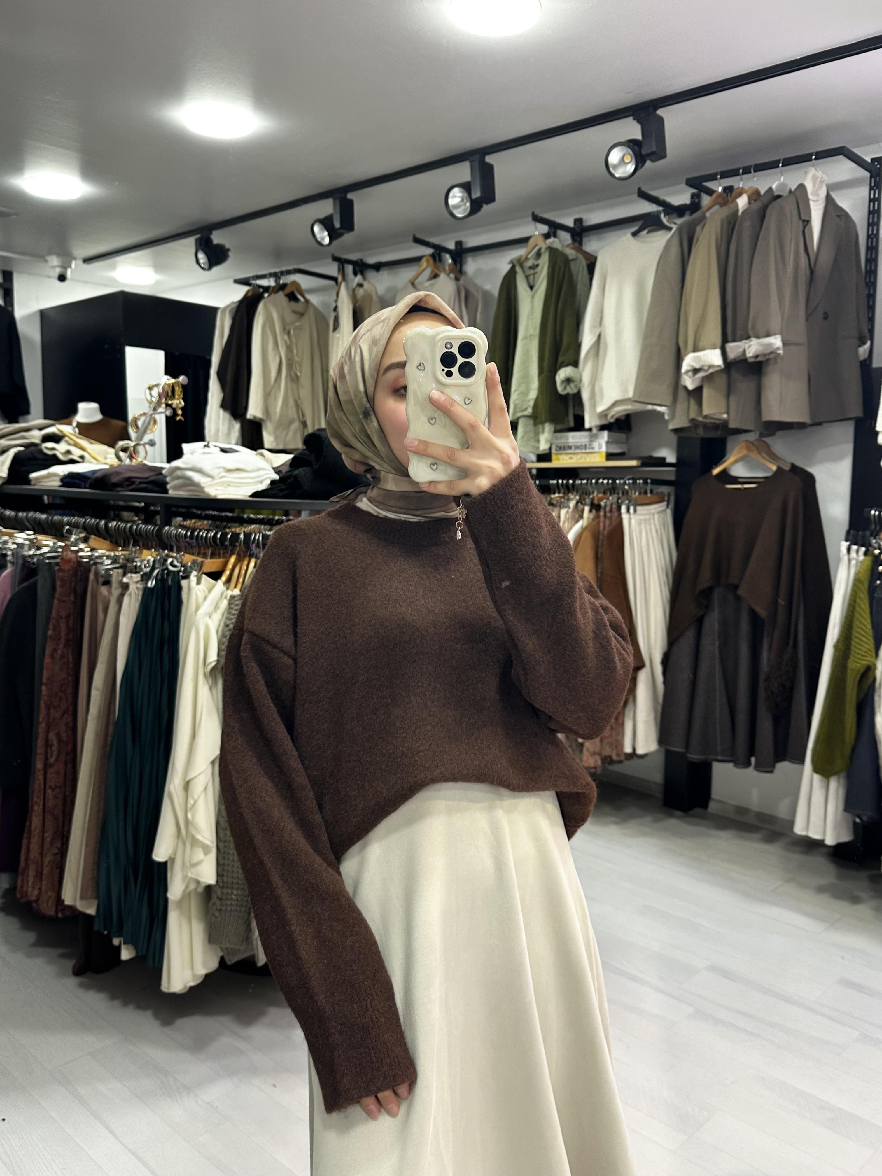 Kahverengi Yumoş Oversize Kazak