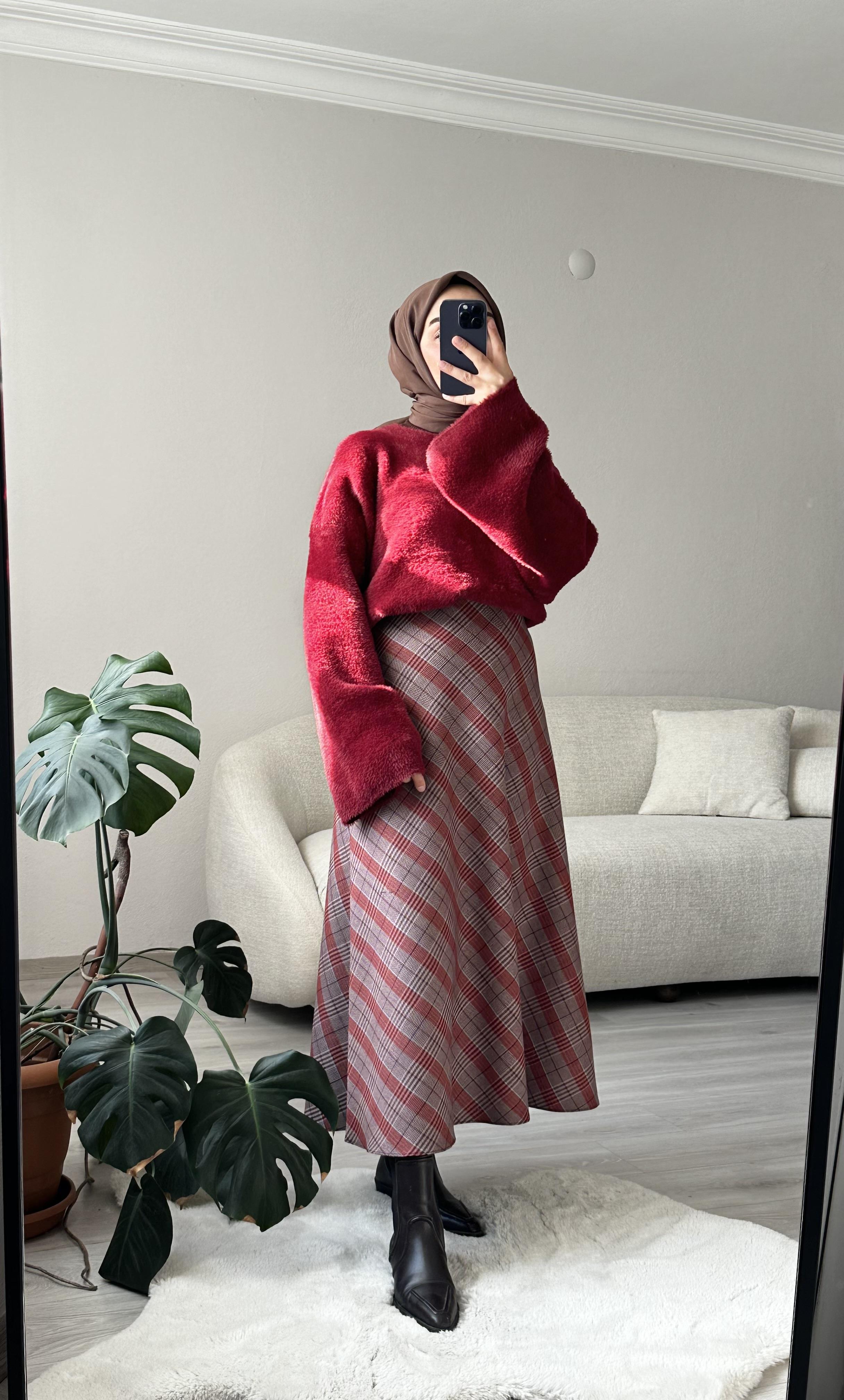 Kırmızı Ekose Çan Etek