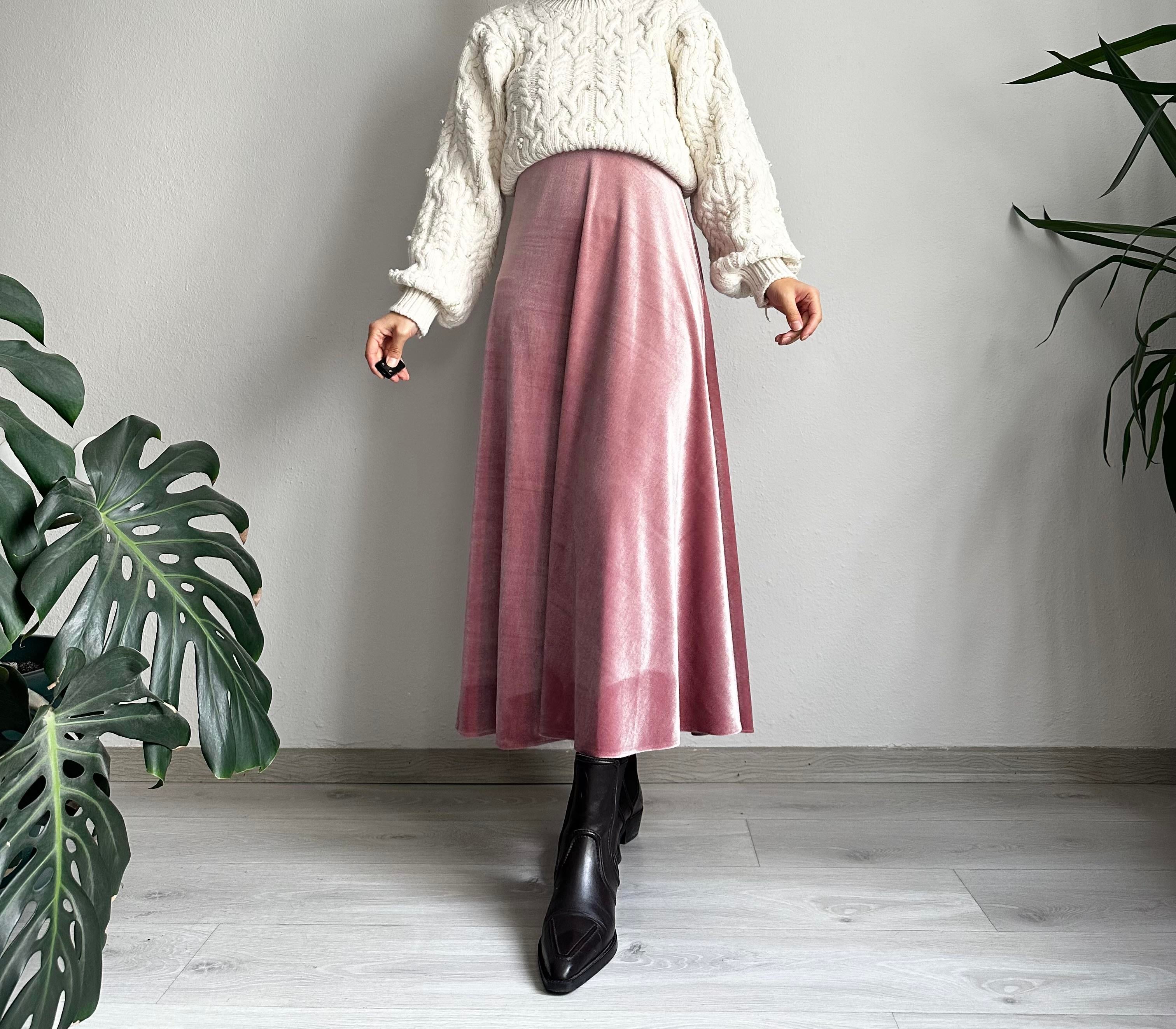 Pembe Kadife Çan Etek