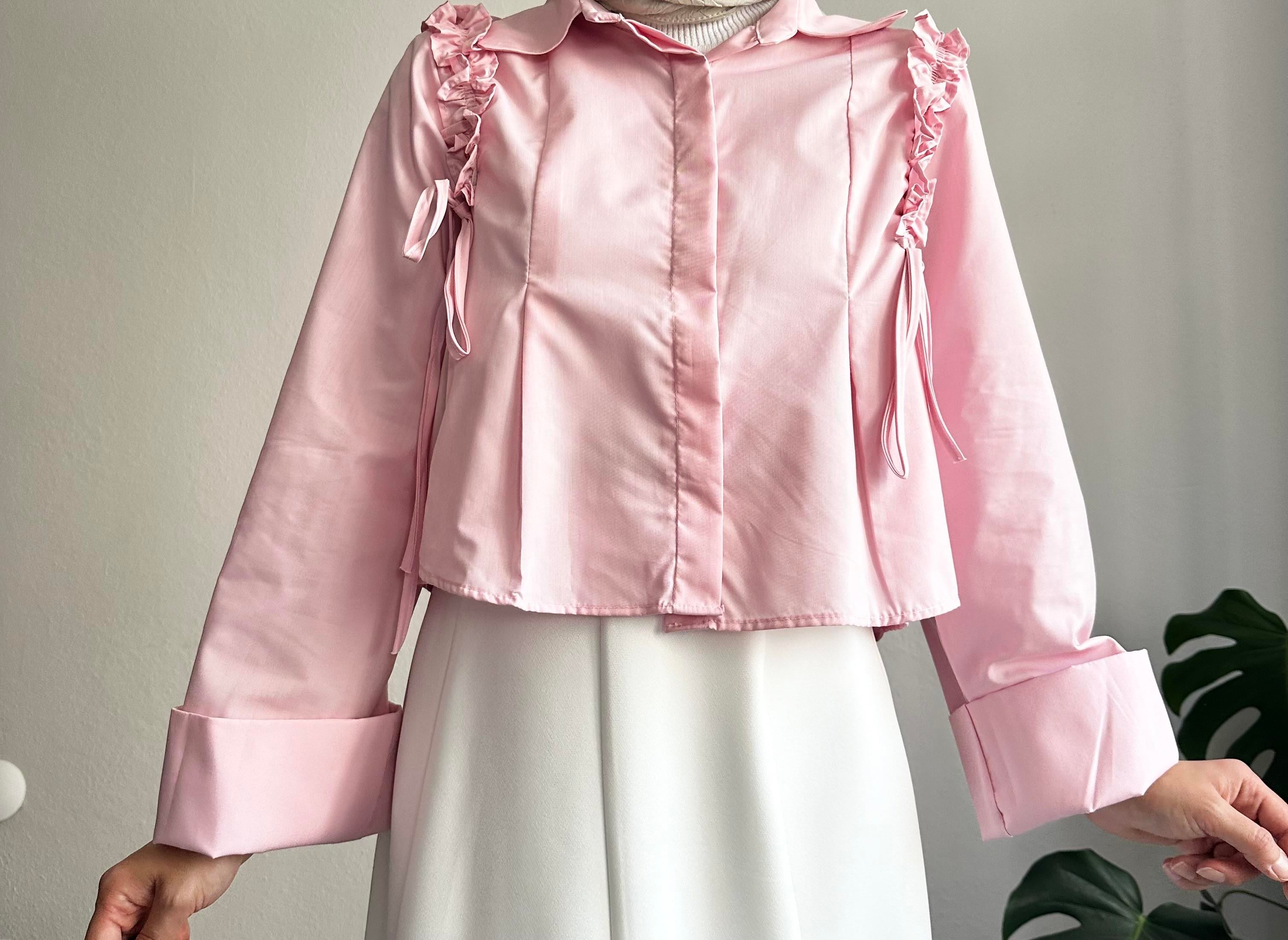 Pembe Omzu Fırfırlı Gömlek