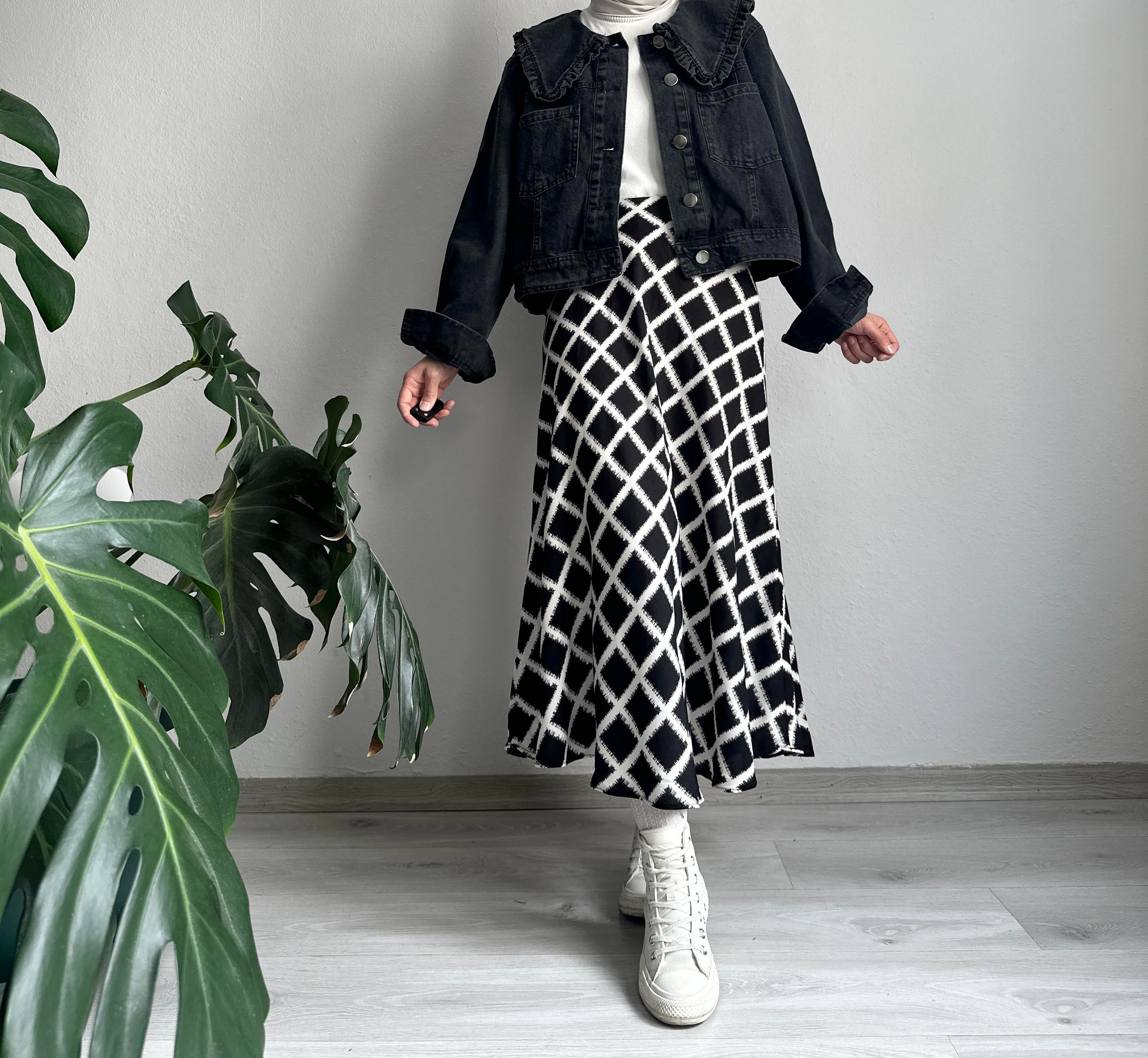 Siyah Desenli Poplin Viskon Verev Etek