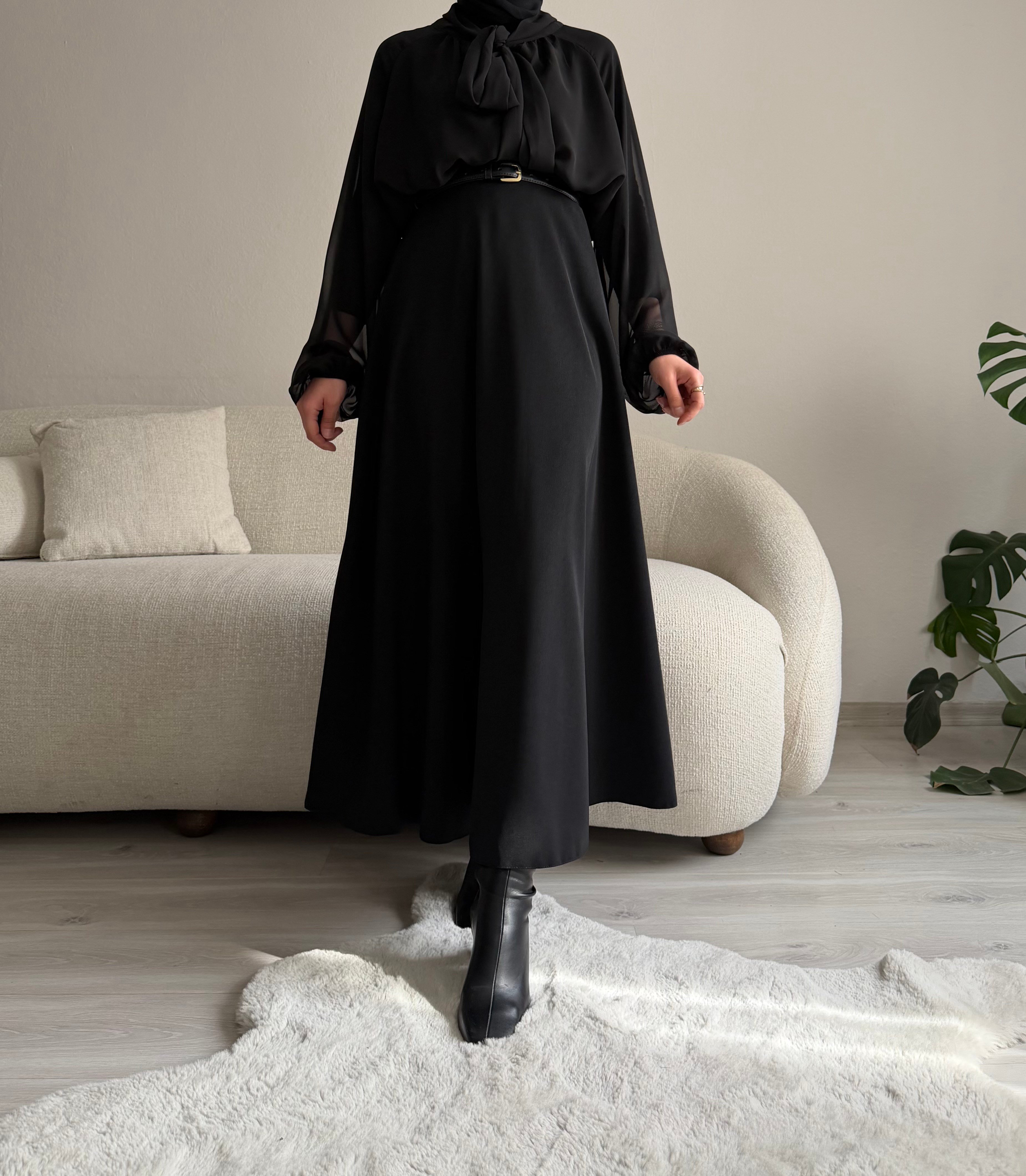 Siyah İthal Krep Kloş Etek