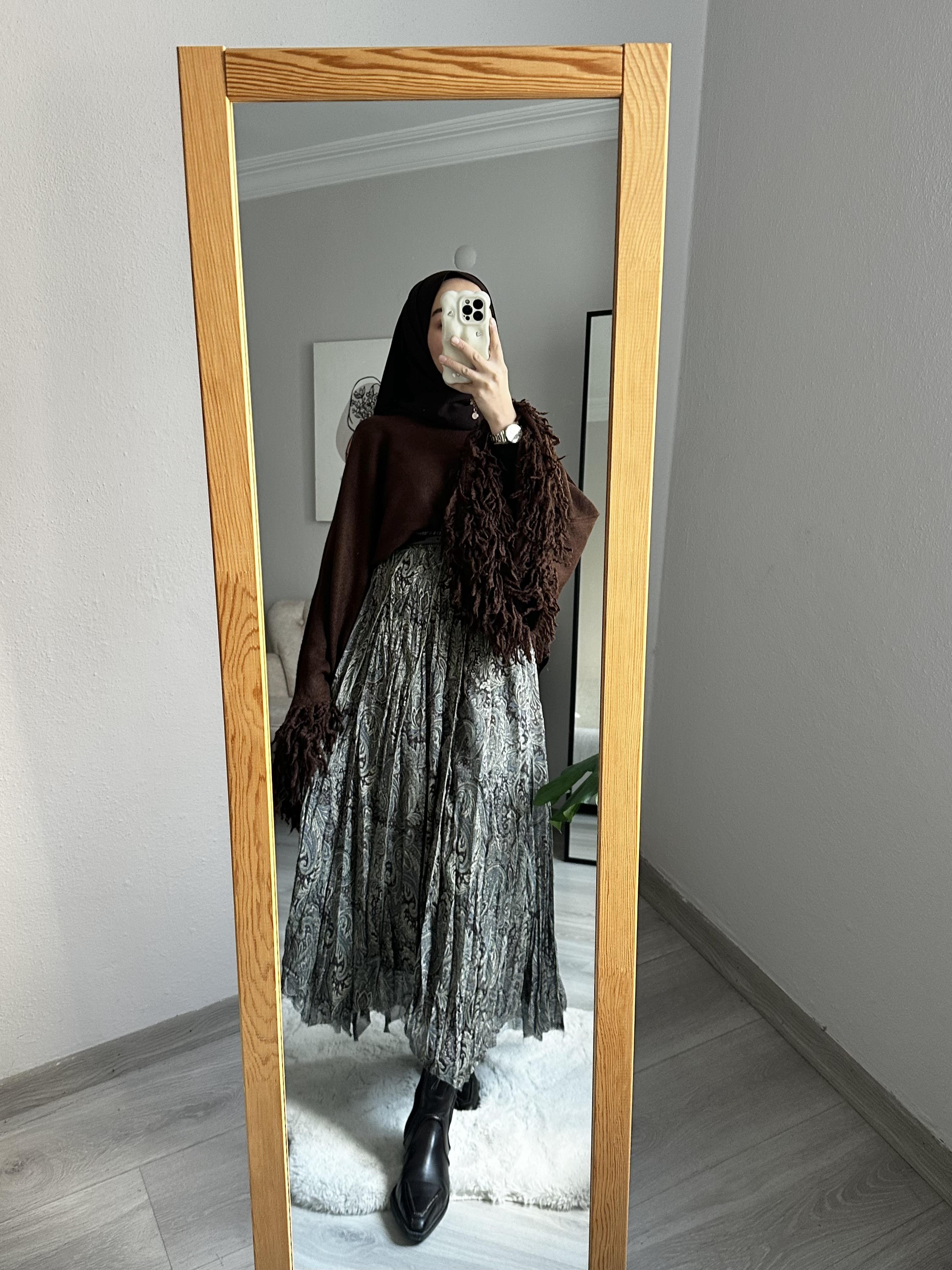 Yeşil Desenli Asimetrik Şifon Etek