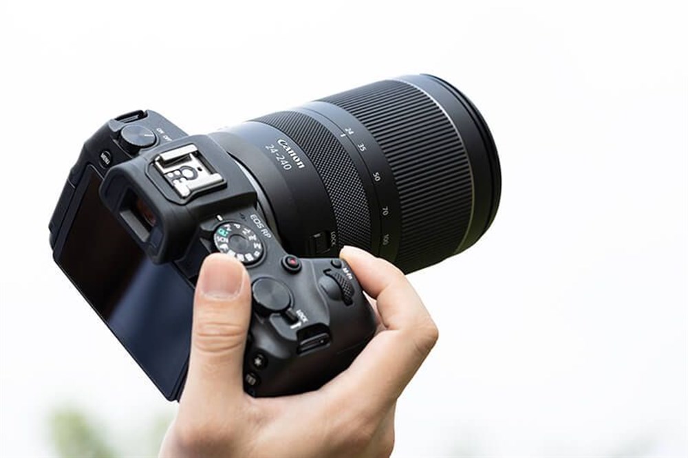 Canon RF 24-240mm F / 4-6.3 IS USM Lensi