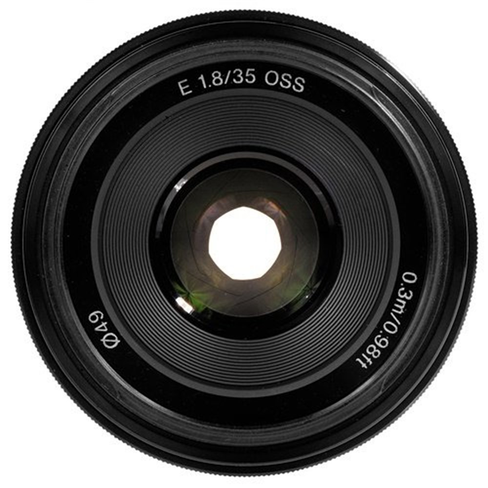 Sony SEL 35mm F/1.8 OSS Lens
