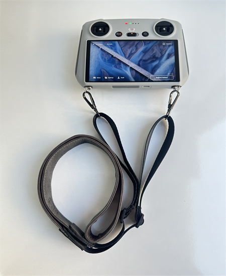 Dji RC / RC 2 / RC PRO Ekranlı Kumanda Askı Aparatı Yüksek Kaliteli (C04)