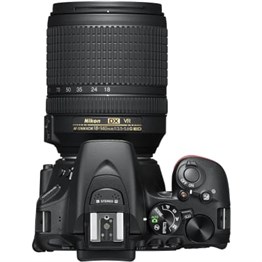 Nikon D5600 18-140mm VR Lensli Fotoğraf Makinesi