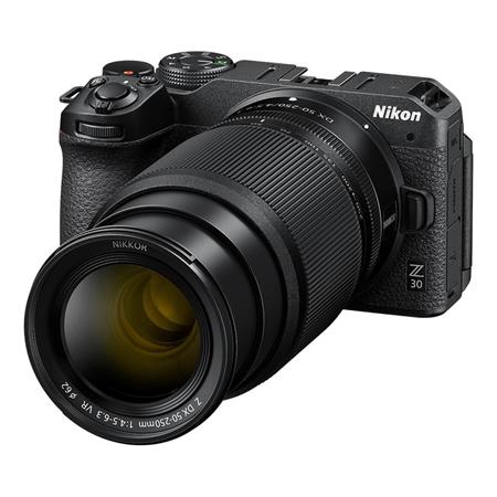 Nikon Z30 16-50mm + DX 50-250mm Aynasız Fotoğraf Makinesi