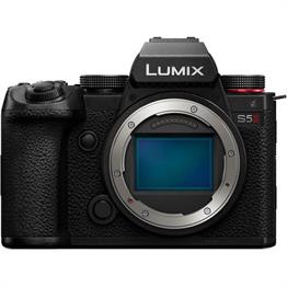 Panasonic Lumix S5 II + S 20-60mm f/3.5-5.6 Lens