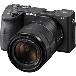 Sony A6600 24.2MP  4K + 18-135mm Lens Kiti