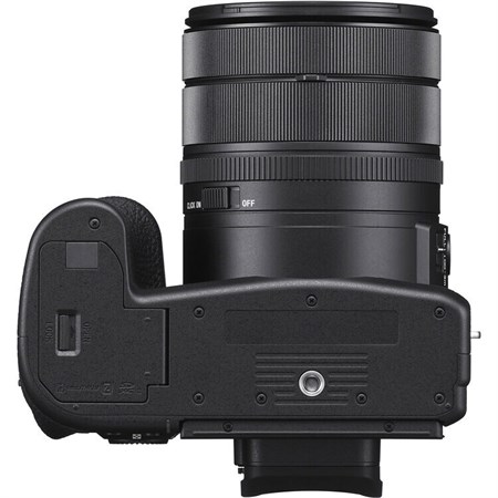 Sony RX10 V Kompakt Fotoğraf Makinesi