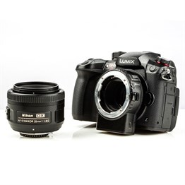 Viltrox NF-M1 AF Lens Adaptörü (Micro M4/3 Gövde - Nikon F Lens)