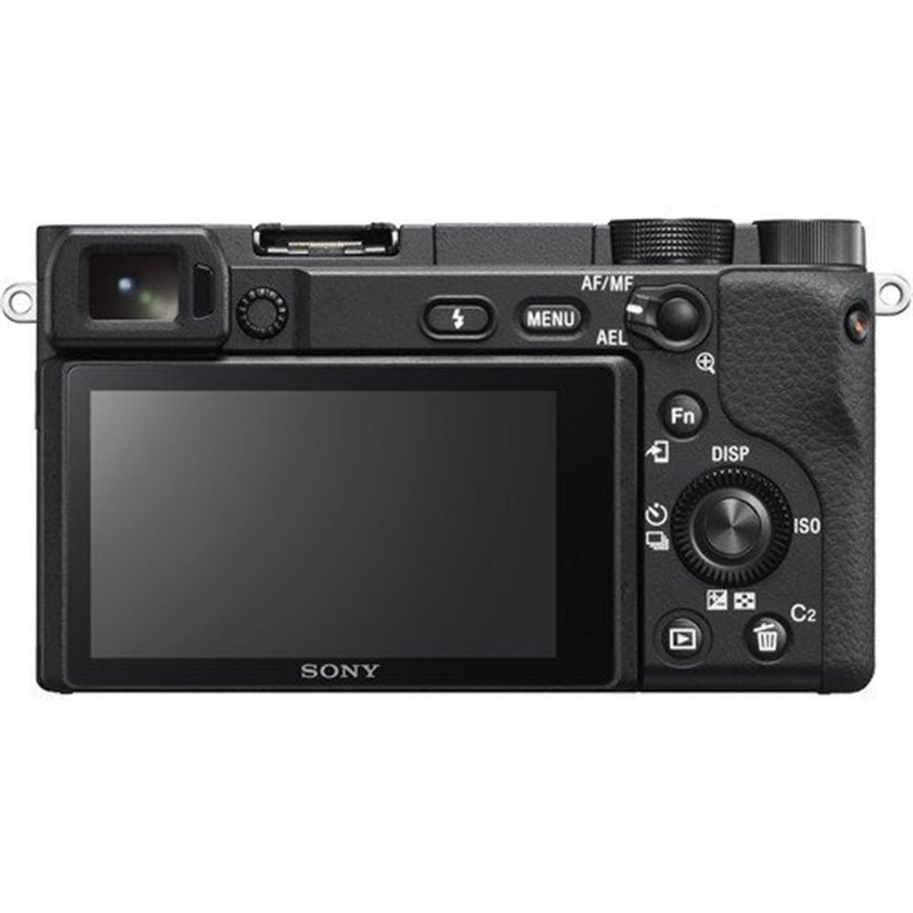 Sony A6400 + 18-135mm Lens Kiti