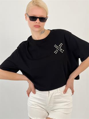 Kadın Göğsü Taşlı Siyah Tişört