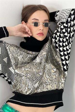 Kadın Boğazlı Balıkçı Yaka Oversize Siyah Triko Kazak