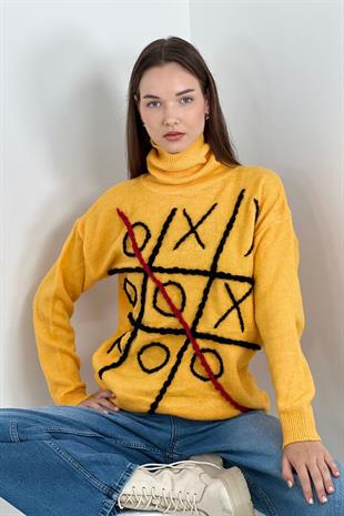 Kadın Balıkçı Yaka XOX Nakışlı Oversize Sarı Triko Kazak